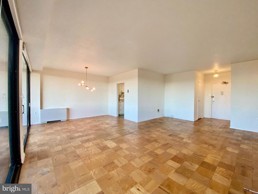 Come see this large 926sf unit a half-mile from Ballston Metro, and convenient to all that Ballston has to offer: restaurants, Ballston Quarter, new Target store three blocks away, Harris Teeter next door, and much more! ******* PARKING AT HYDE PARK: spaces are rented from the building office -- one garage space rents for $600 per year -- a second space rent for an additional $720 per year - and a third space may be available for an additional fee. ******* The Hyde Park is a smoke-free building. ******* The move-in fee is $400. *******  New Lubber Run Rec Center three blocks away has gym, track, weight room, etc. ****** Laundry is common - 2 laundry rooms PER FLOOR, and there is no charge to use the machines. ******* Front desk is staffed from 7AM-midnight, with a security guard in the building after that. Secure package delivery and pickup!