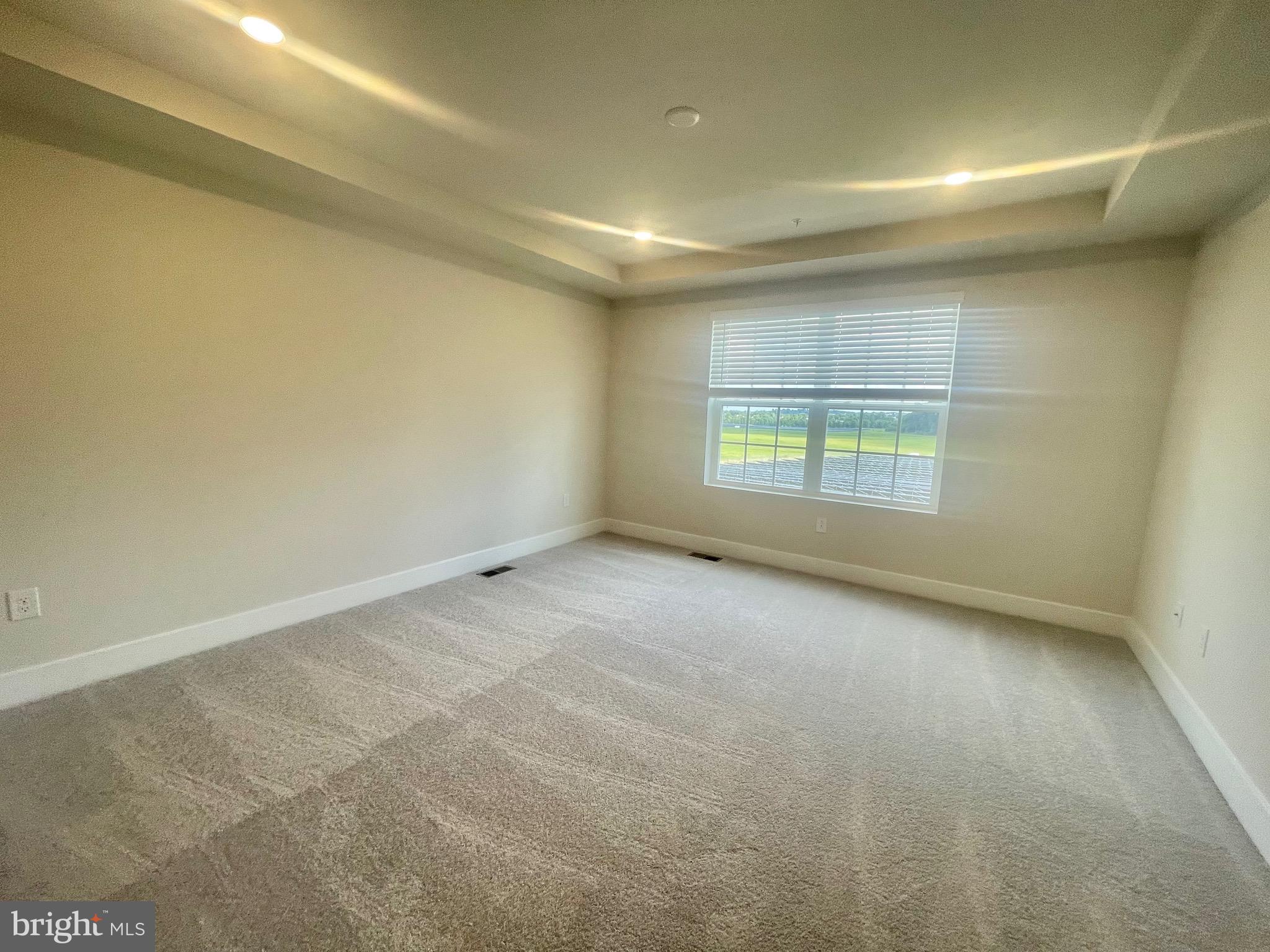 SYCAMORE RIDGE - Residential Lease