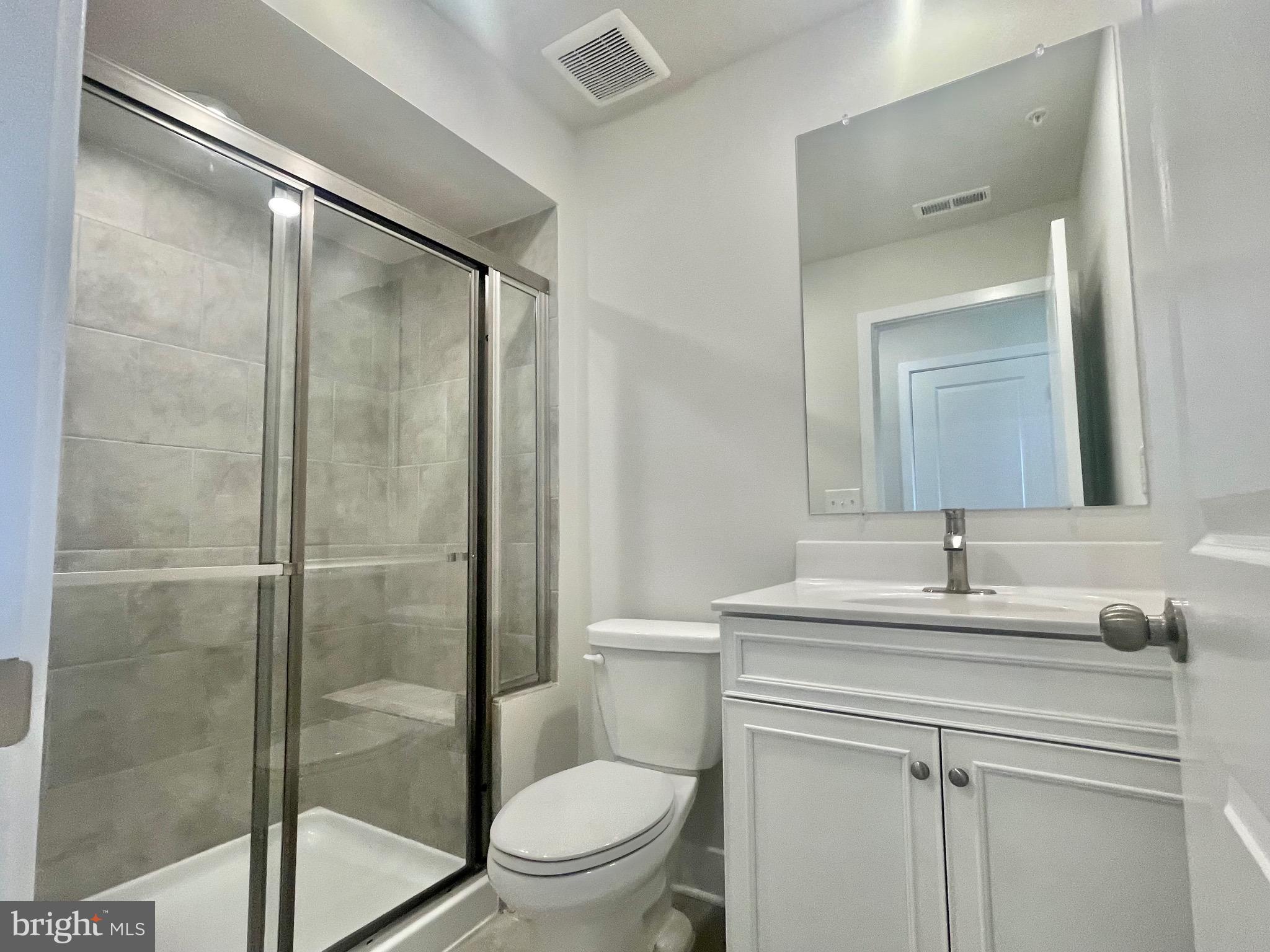 SYCAMORE RIDGE - Residential Lease