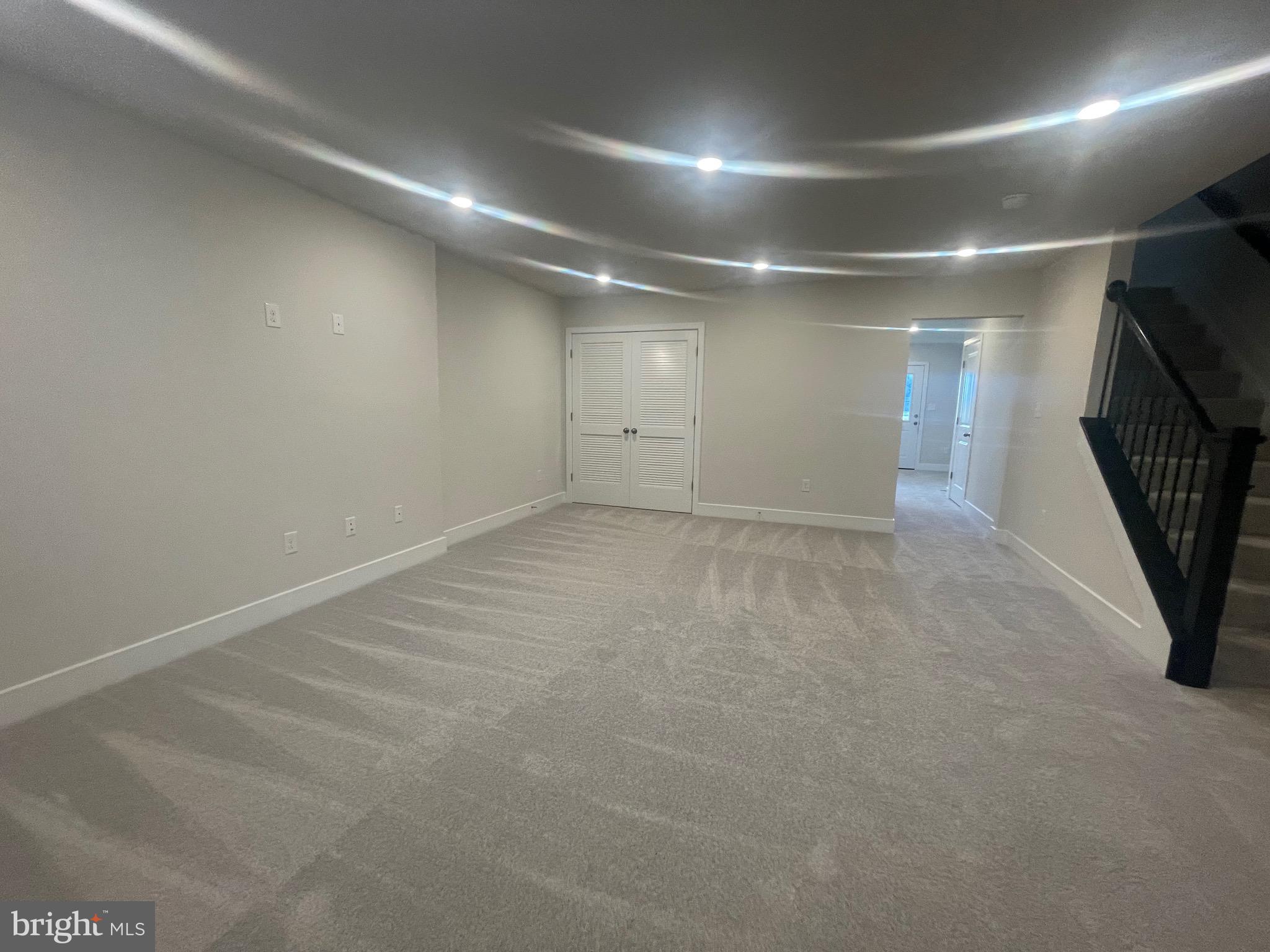 SYCAMORE RIDGE - Residential Lease