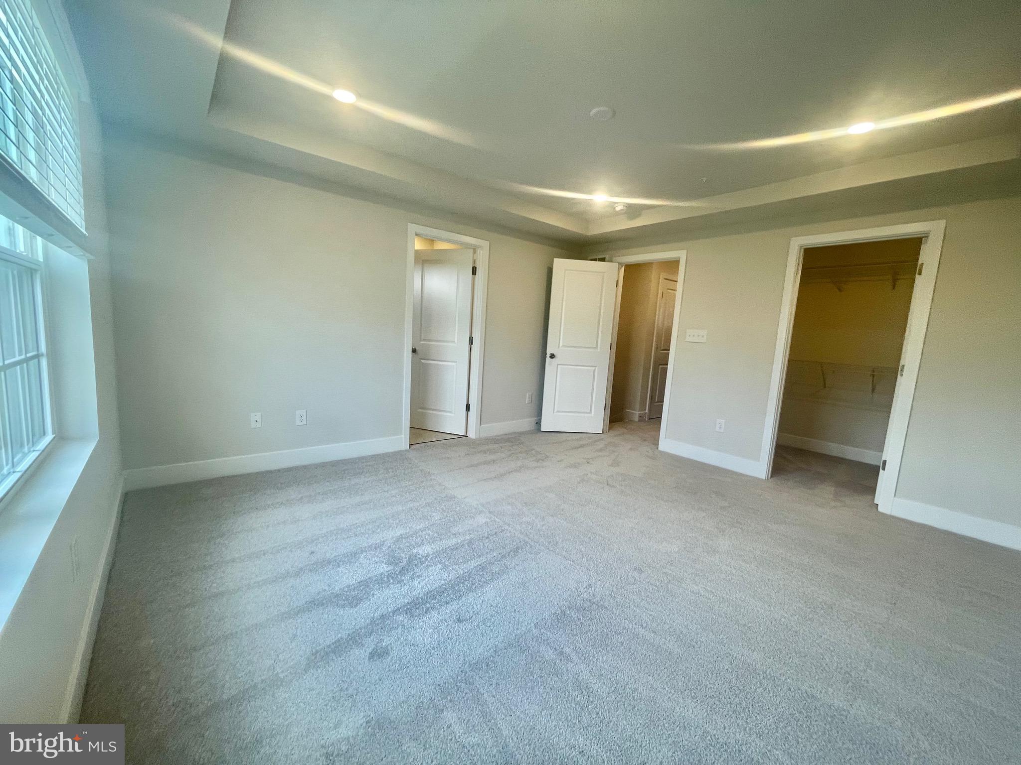 SYCAMORE RIDGE - Residential Lease