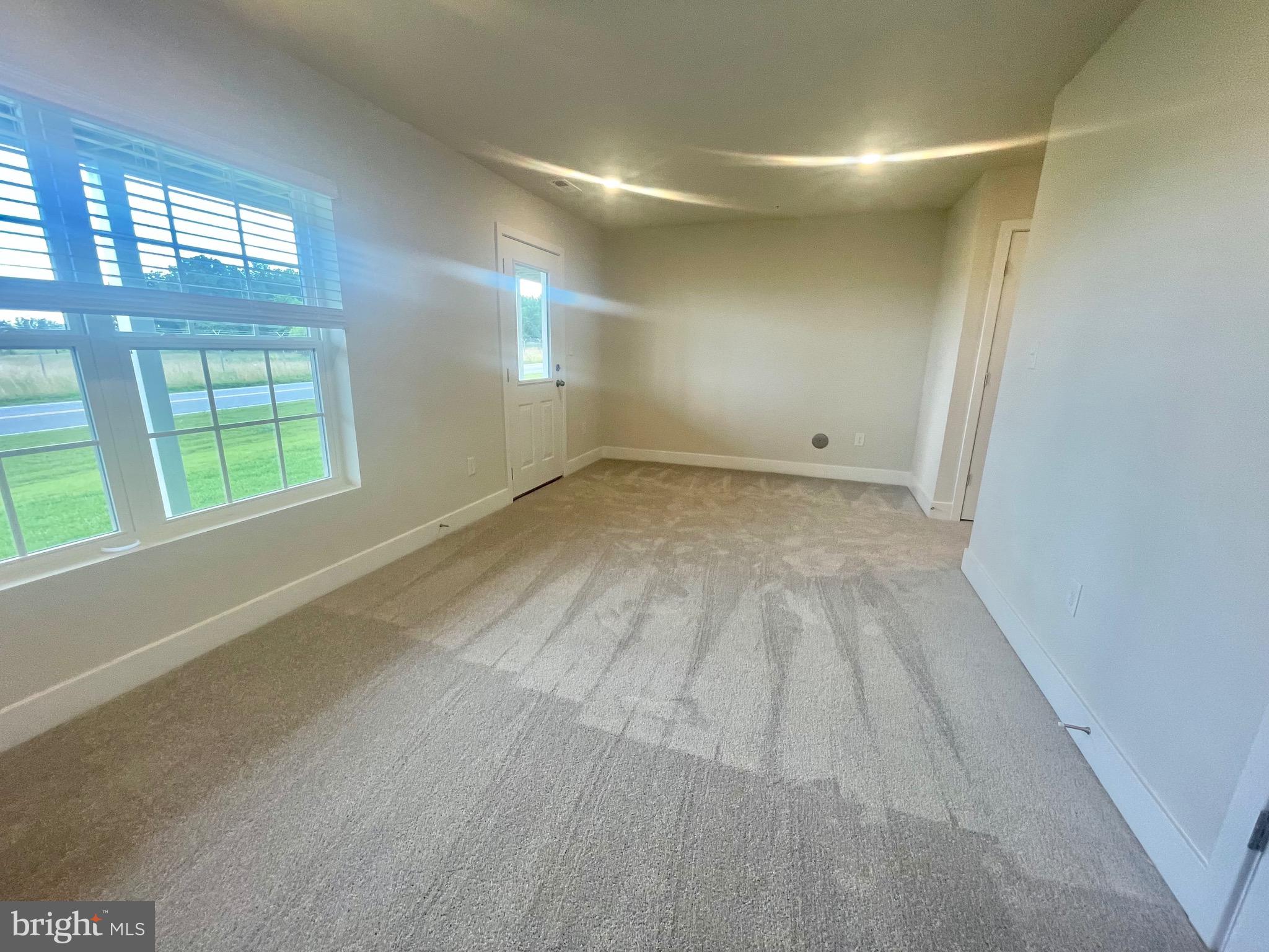 SYCAMORE RIDGE - Residential Lease