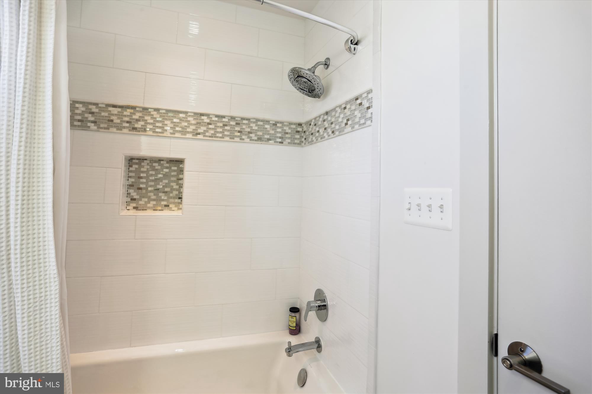 ROSEDALE PARK - Residential