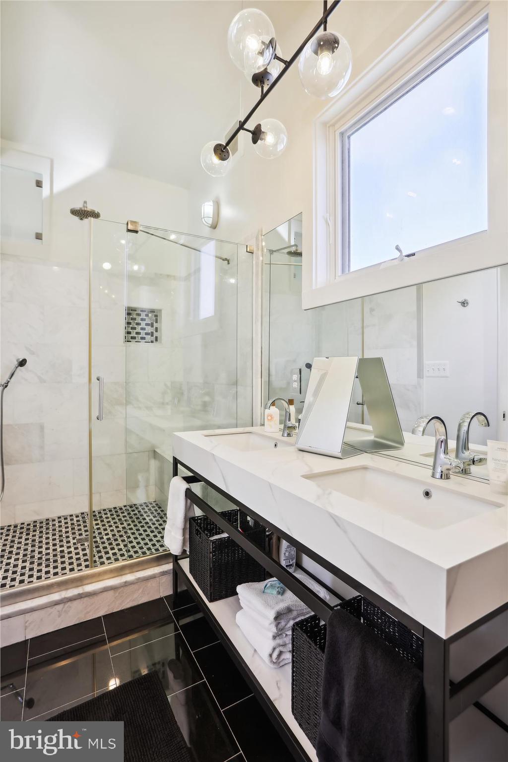 ROSEDALE PARK - Residential