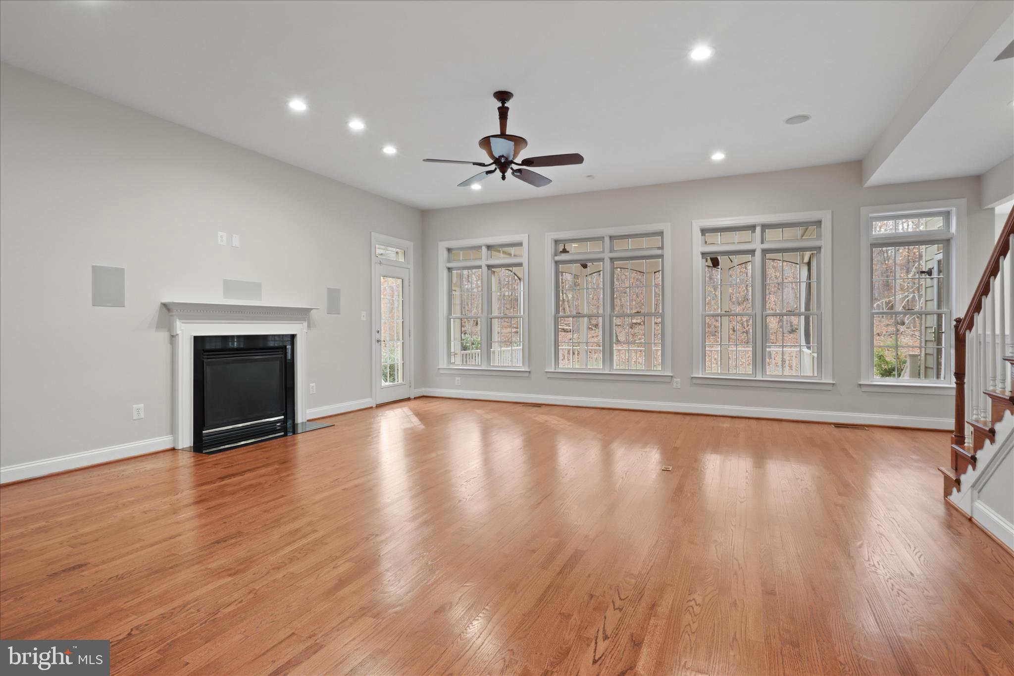 LANSDOWNE ON THE POTOMAC - Residential