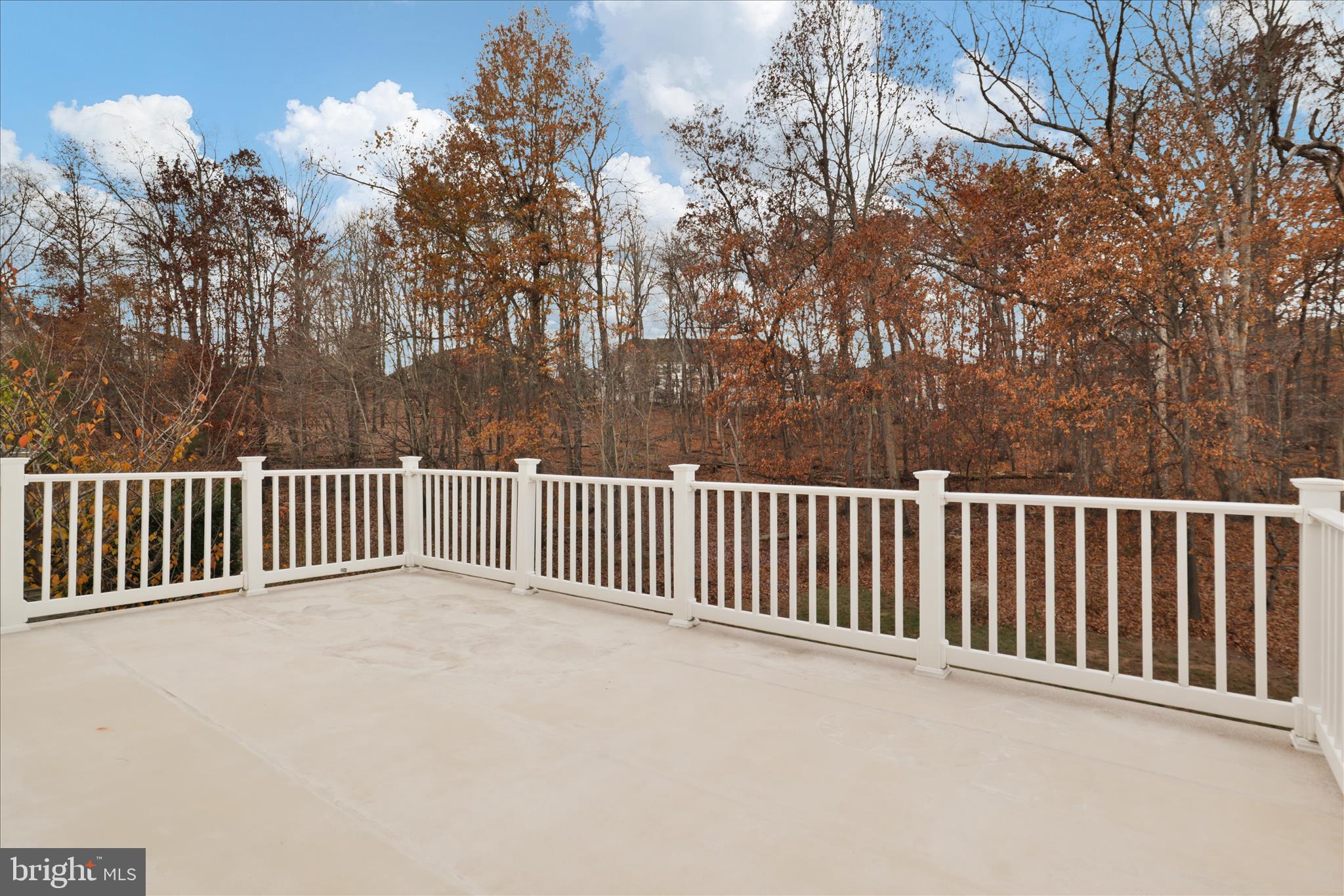 LANSDOWNE ON THE POTOMAC - Residential