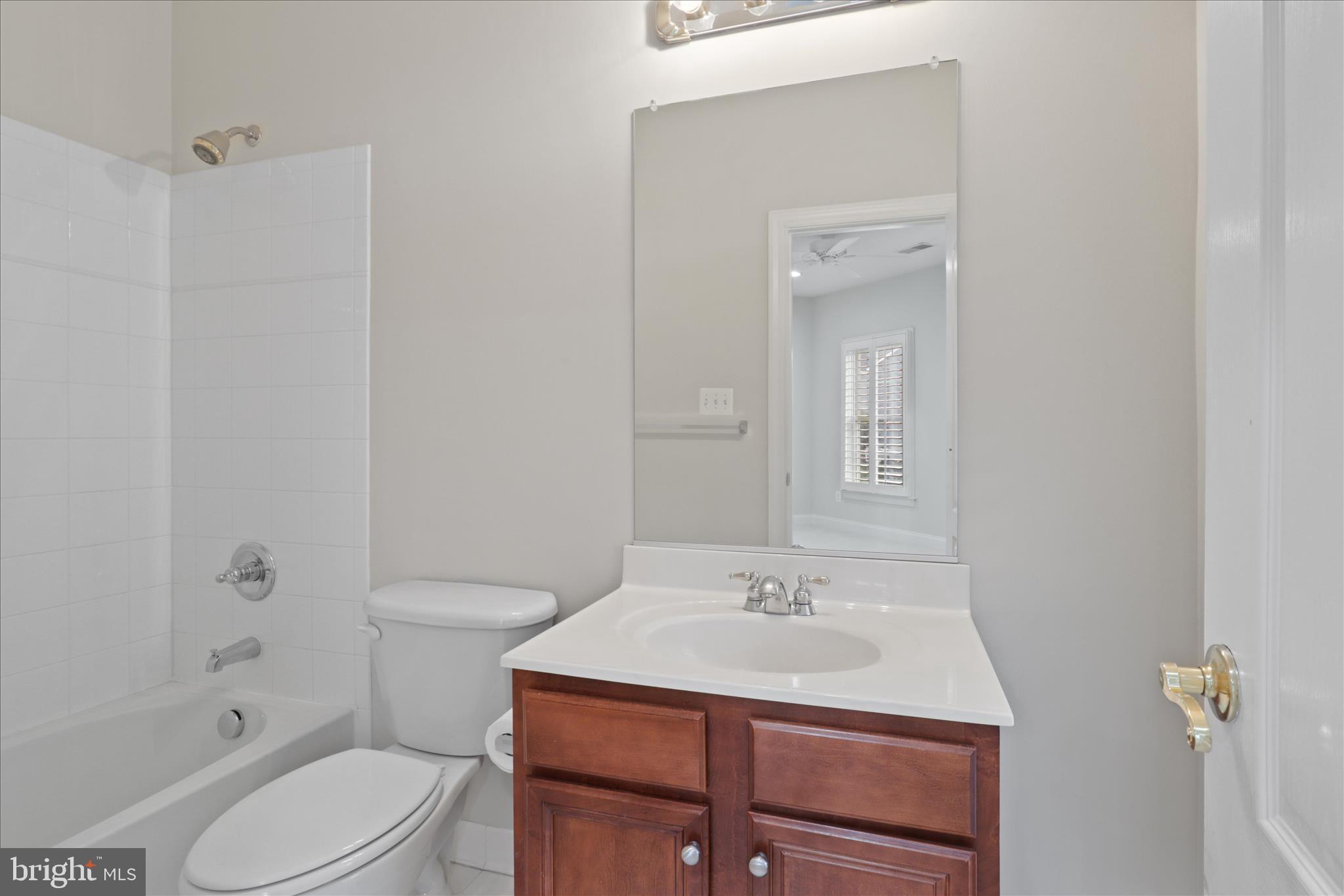 LANSDOWNE ON THE POTOMAC - Residential