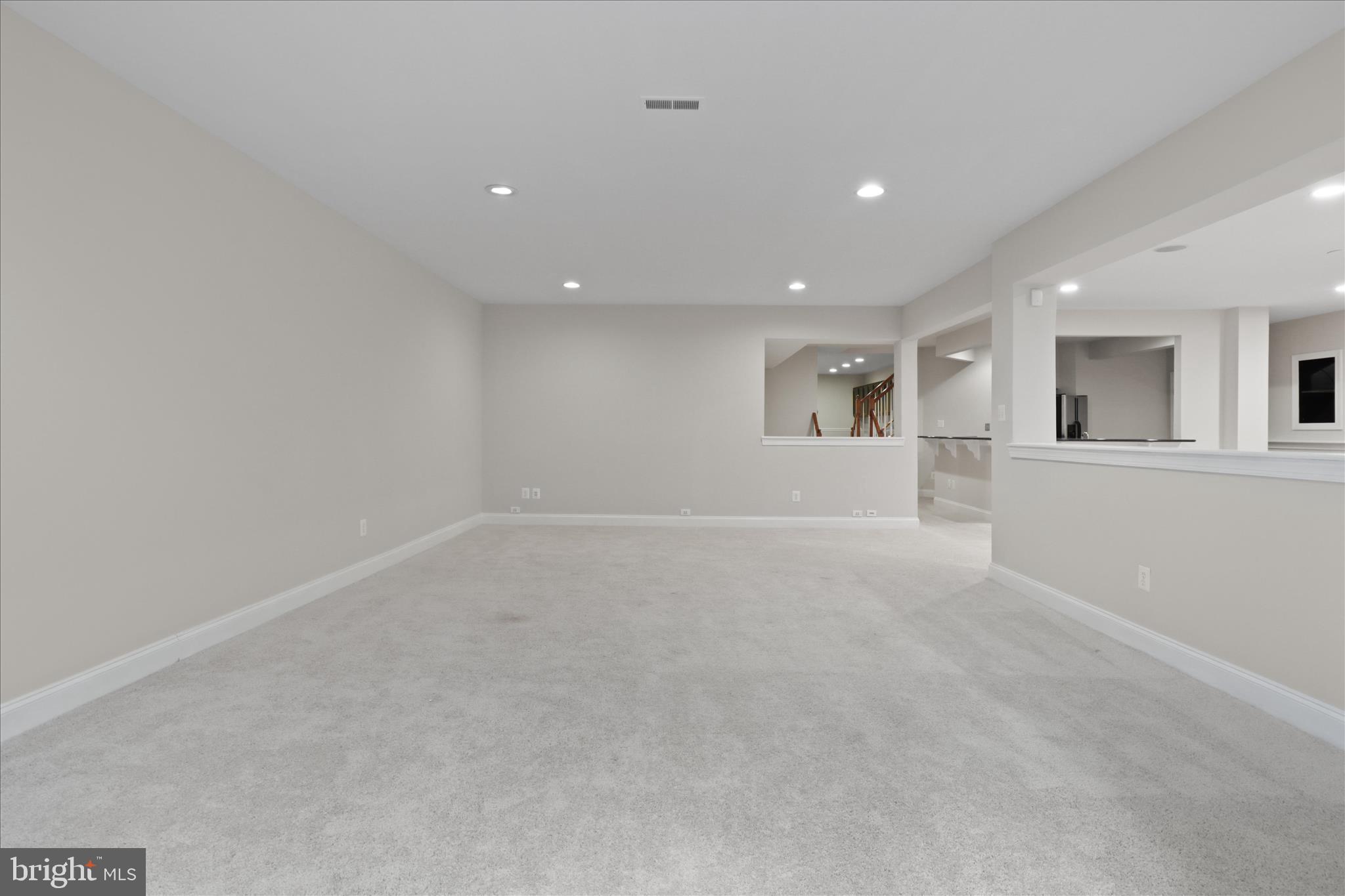 LANSDOWNE ON THE POTOMAC - Residential