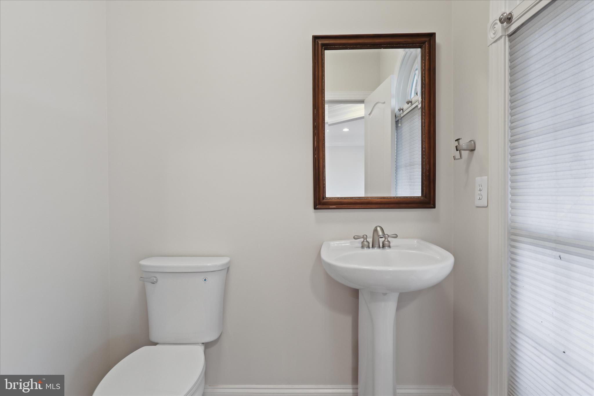 LANSDOWNE ON THE POTOMAC - Residential