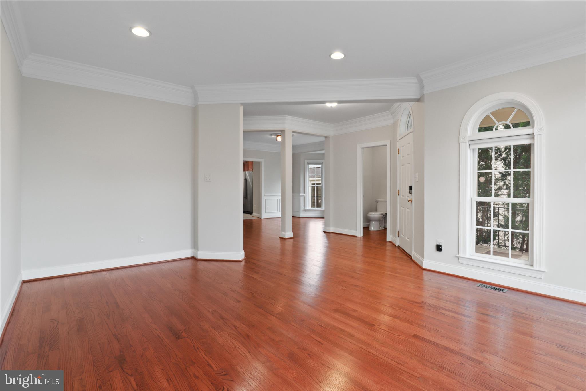 LANSDOWNE ON THE POTOMAC - Residential