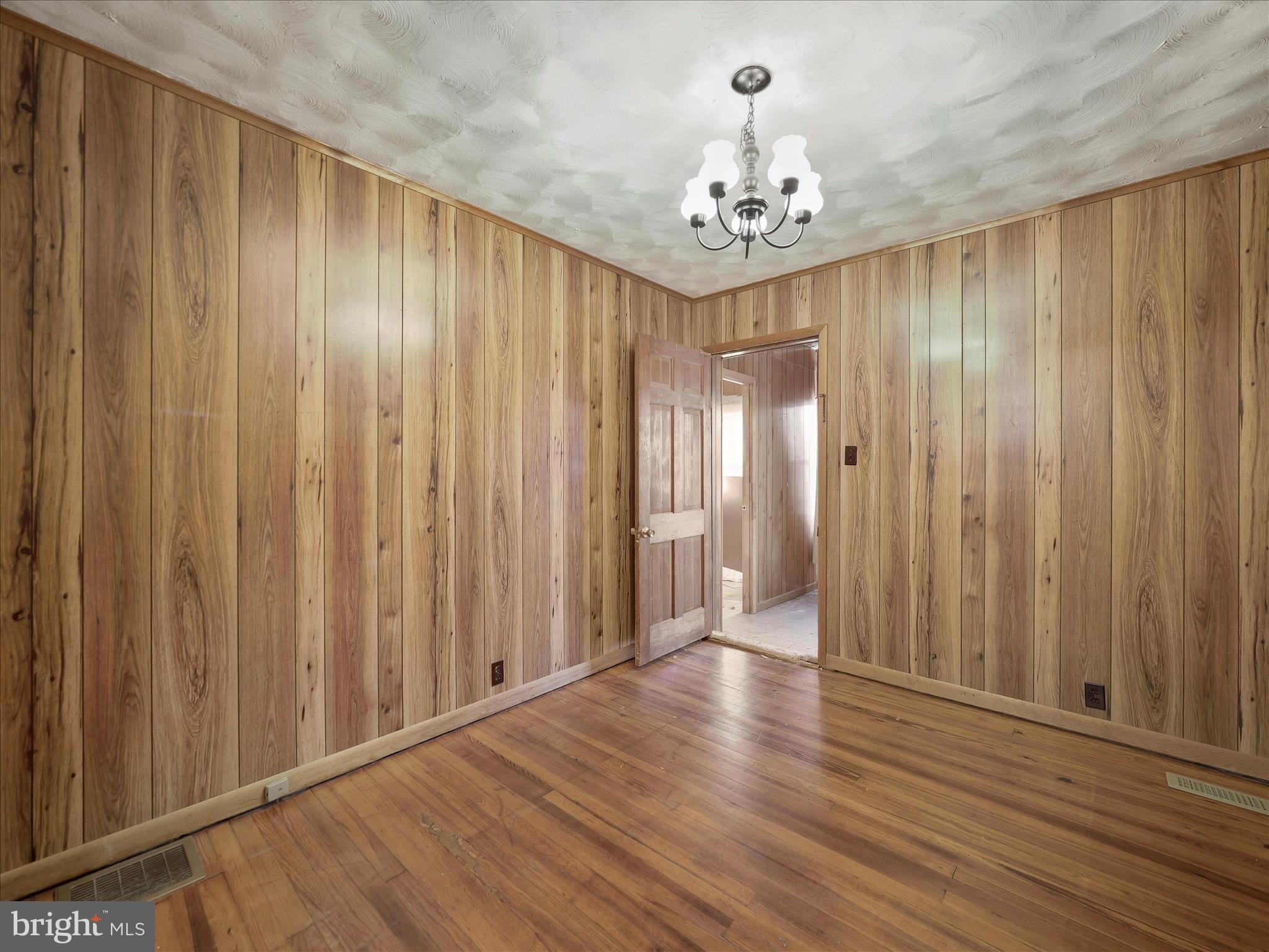 BRUNSWICK - Residential