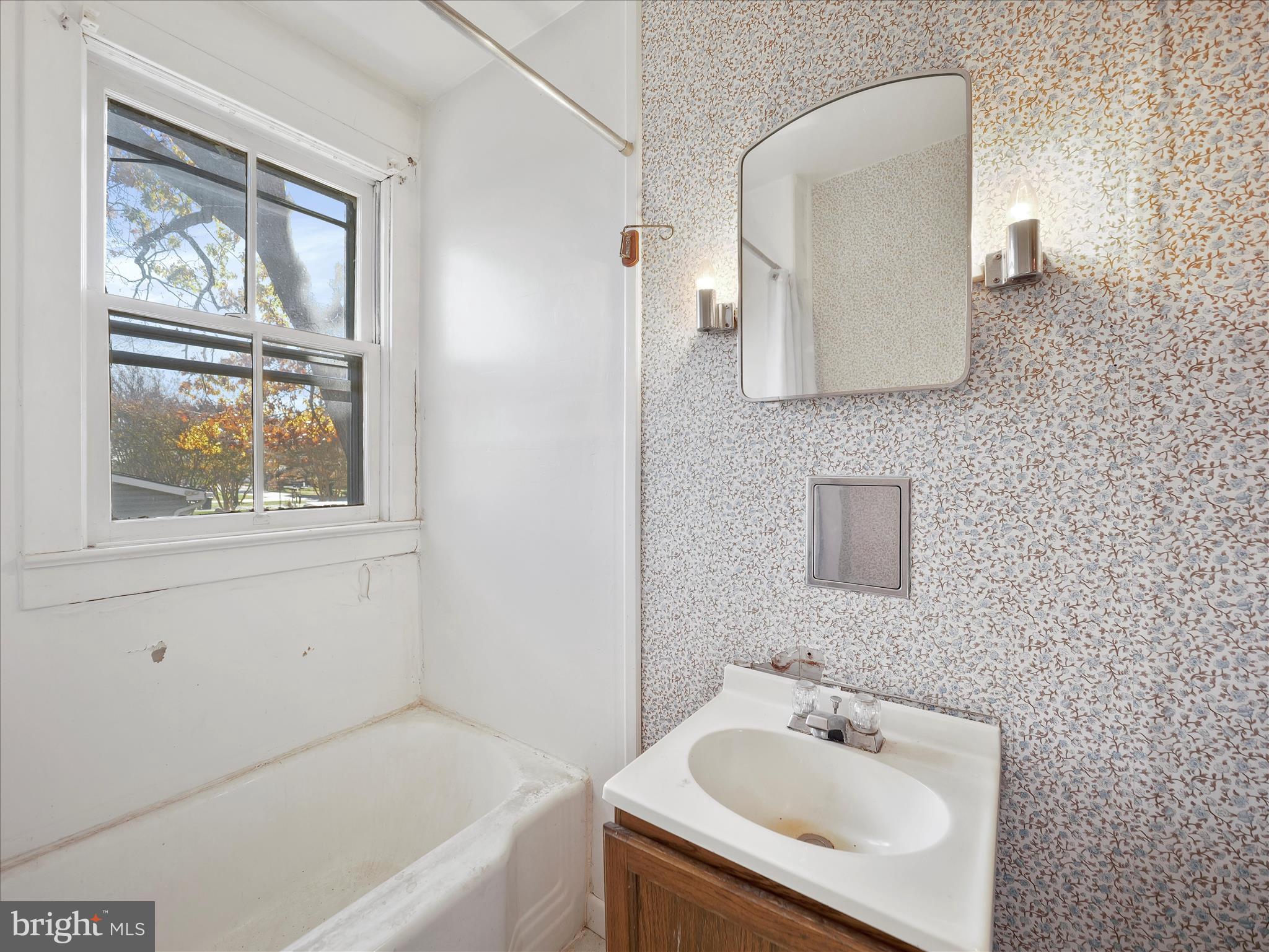 BRUNSWICK - Residential