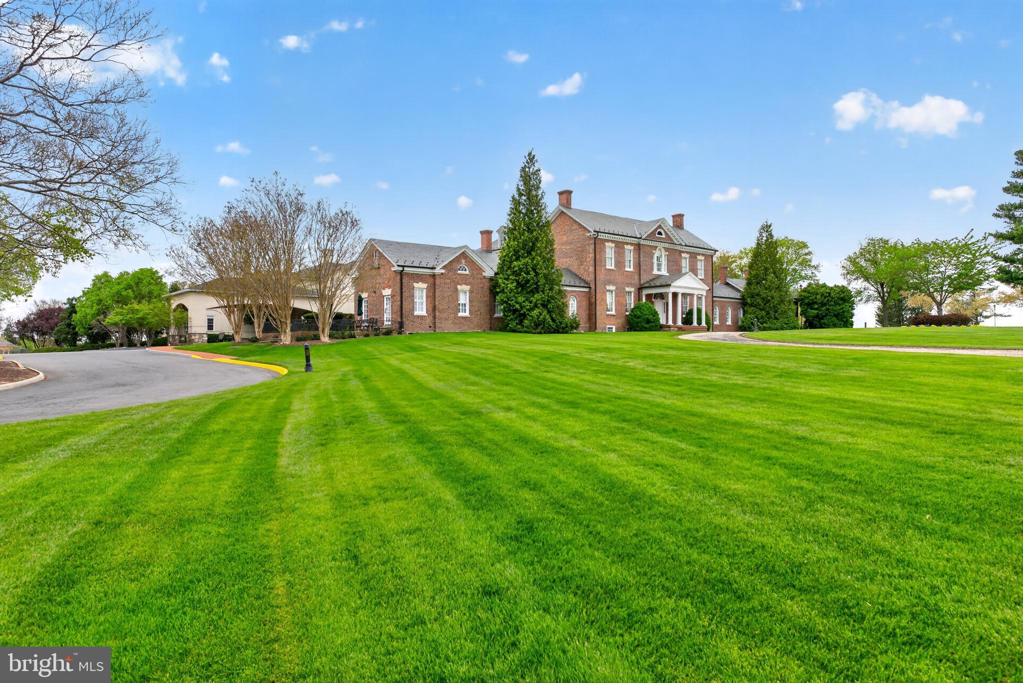 BELMONT COUNTRY CLUB - Residential