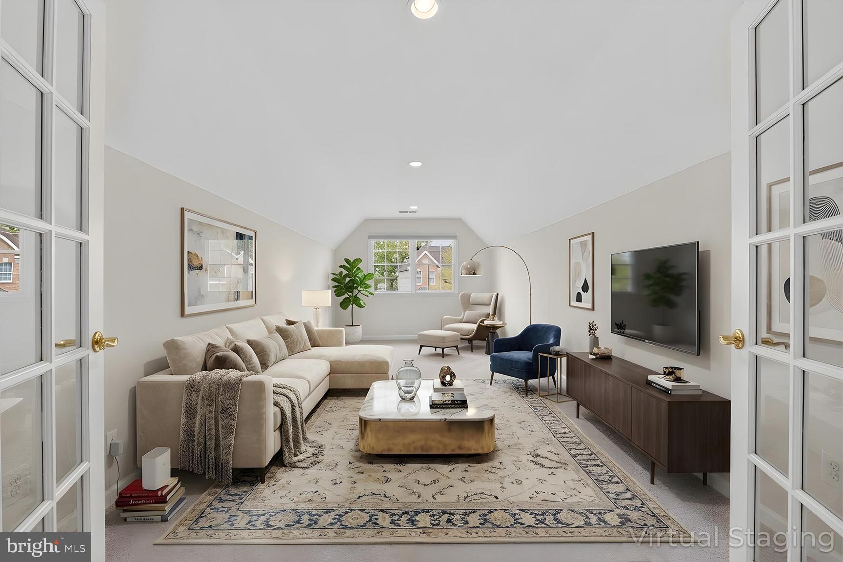 BELMONT COUNTRY CLUB - Residential