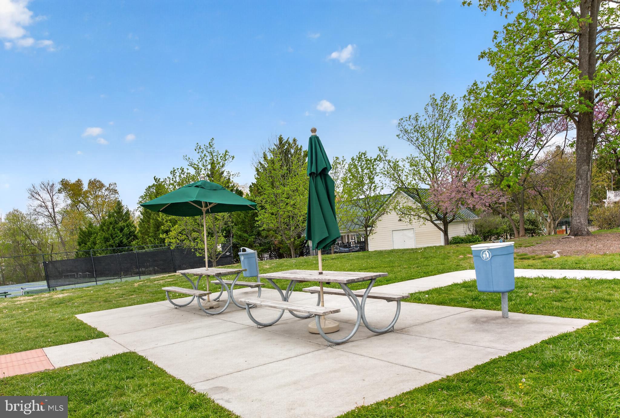 BELMONT COUNTRY CLUB - Residential