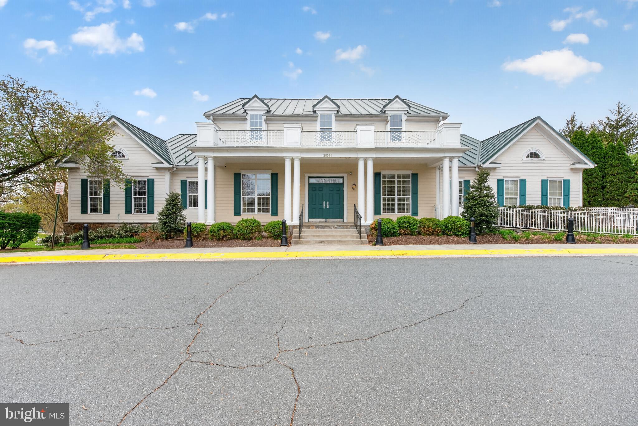 BELMONT COUNTRY CLUB - Residential