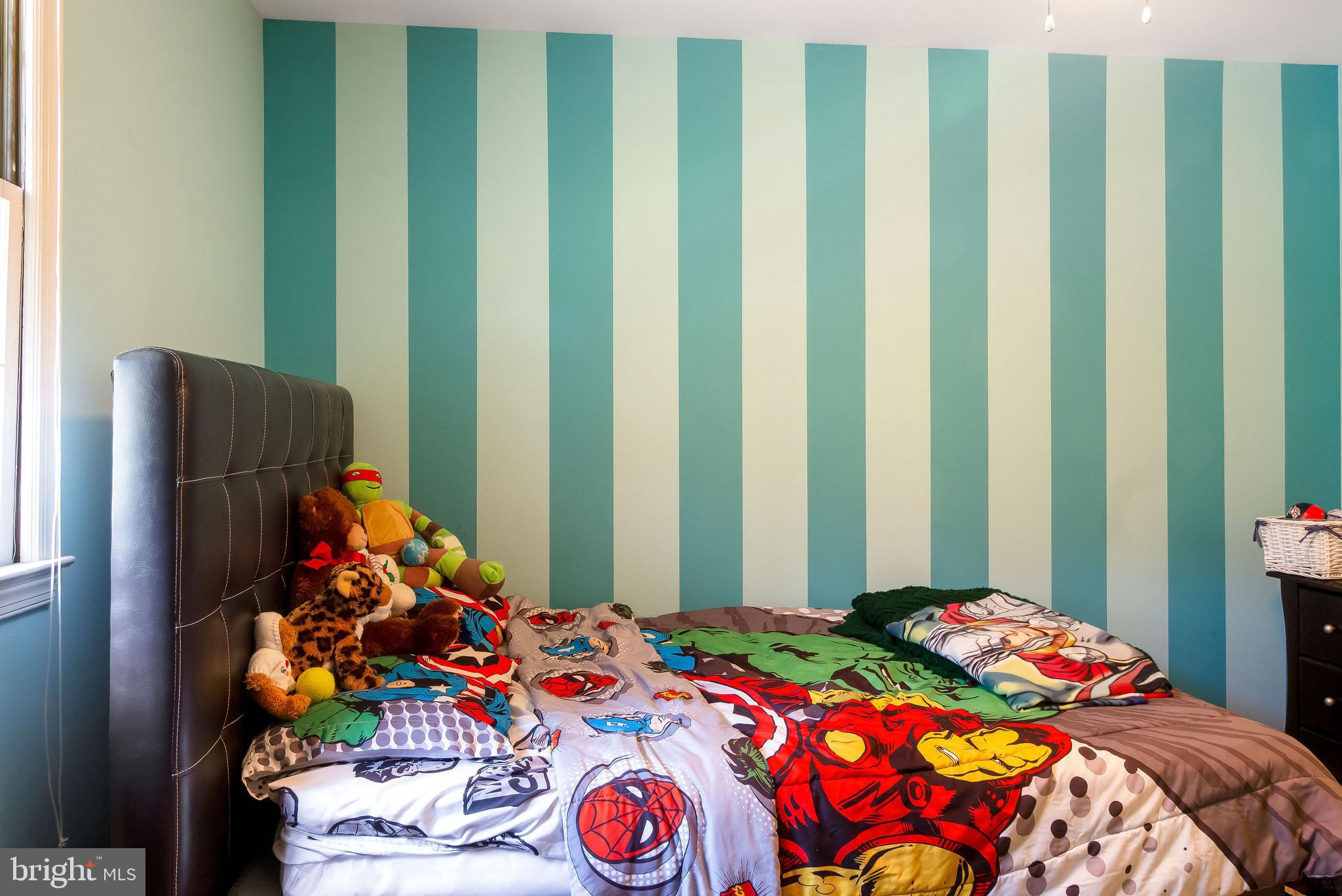 NORTHAMPTON - Residential