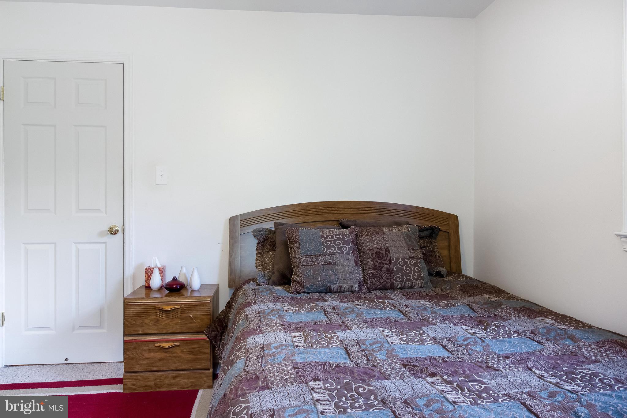 NORTHAMPTON - Residential