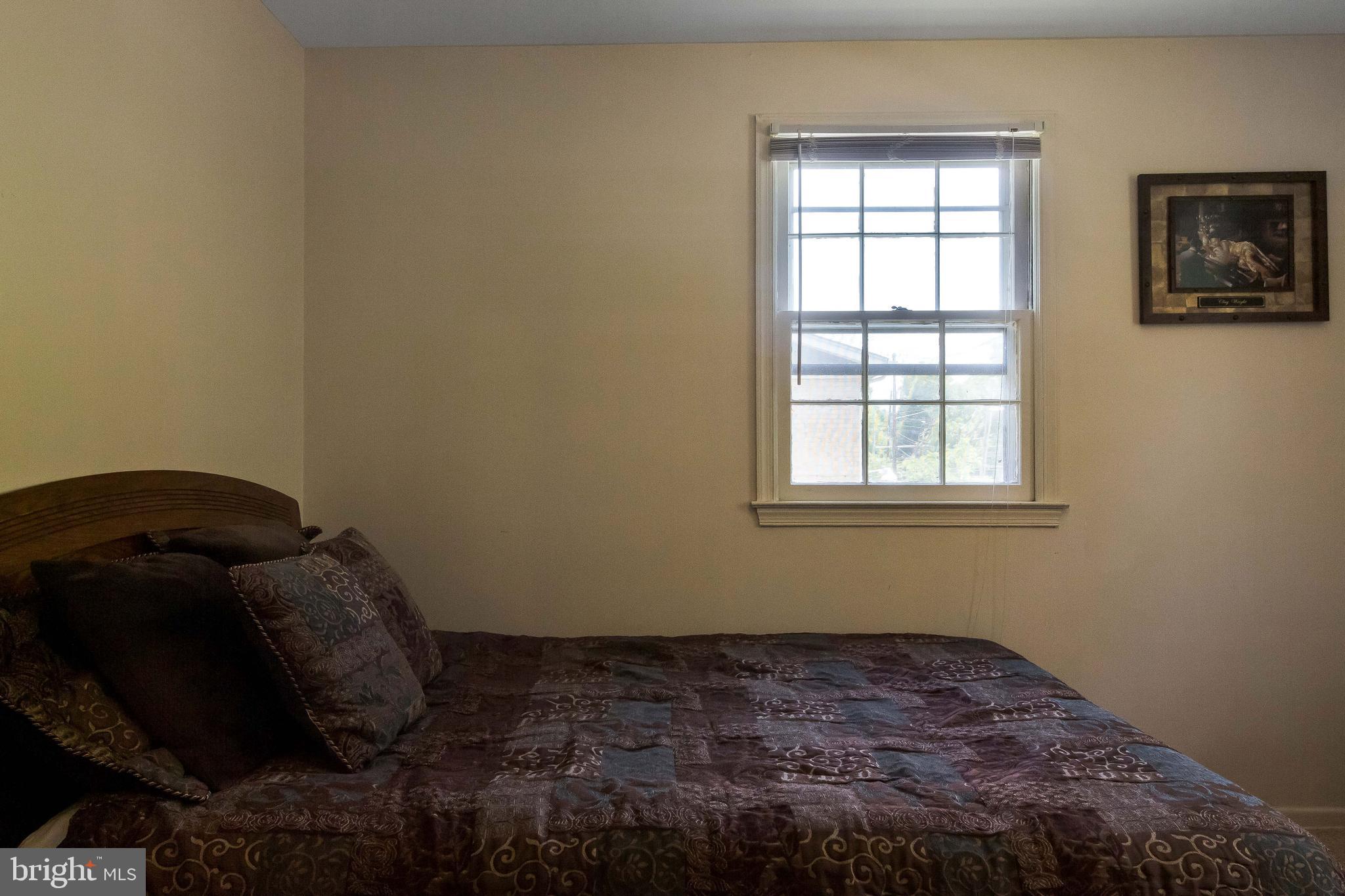 NORTHAMPTON - Residential