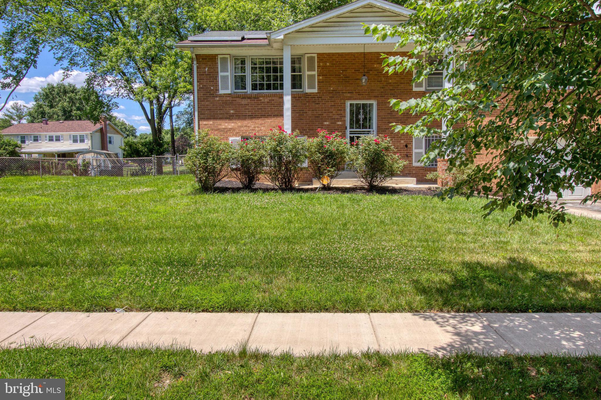 NORTHAMPTON - Residential