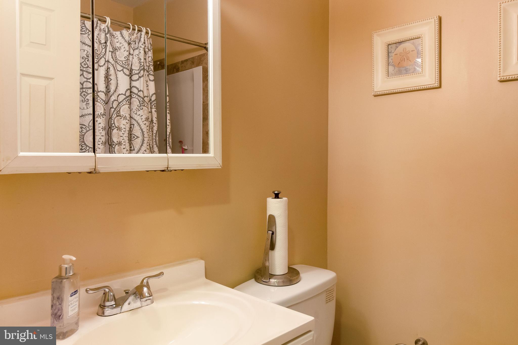 NORTHAMPTON - Residential