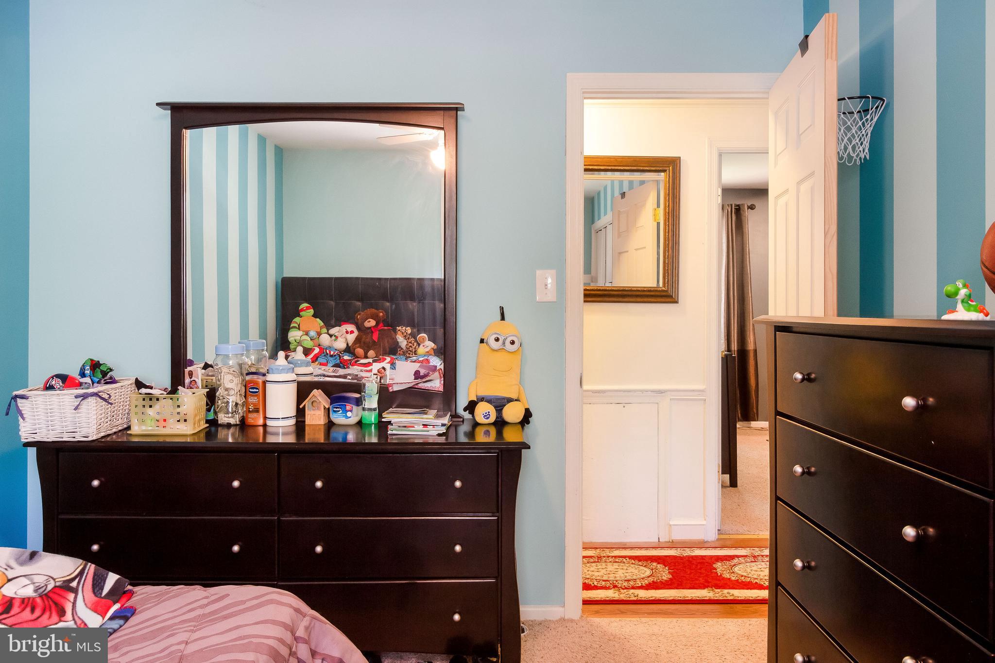 NORTHAMPTON - Residential