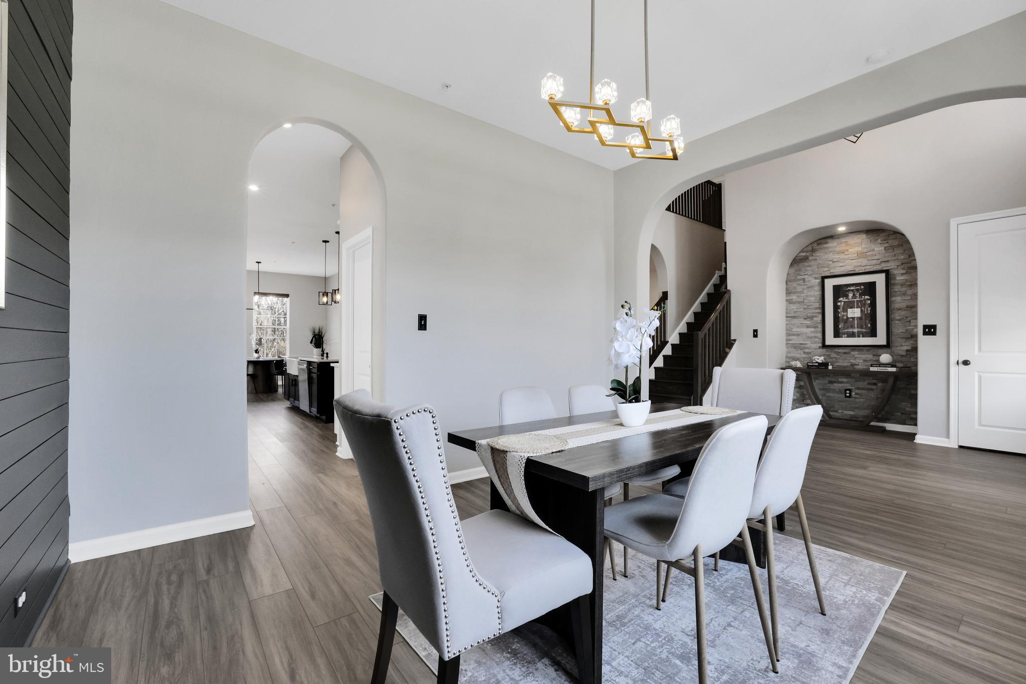 BARTONSVILLE - Residential