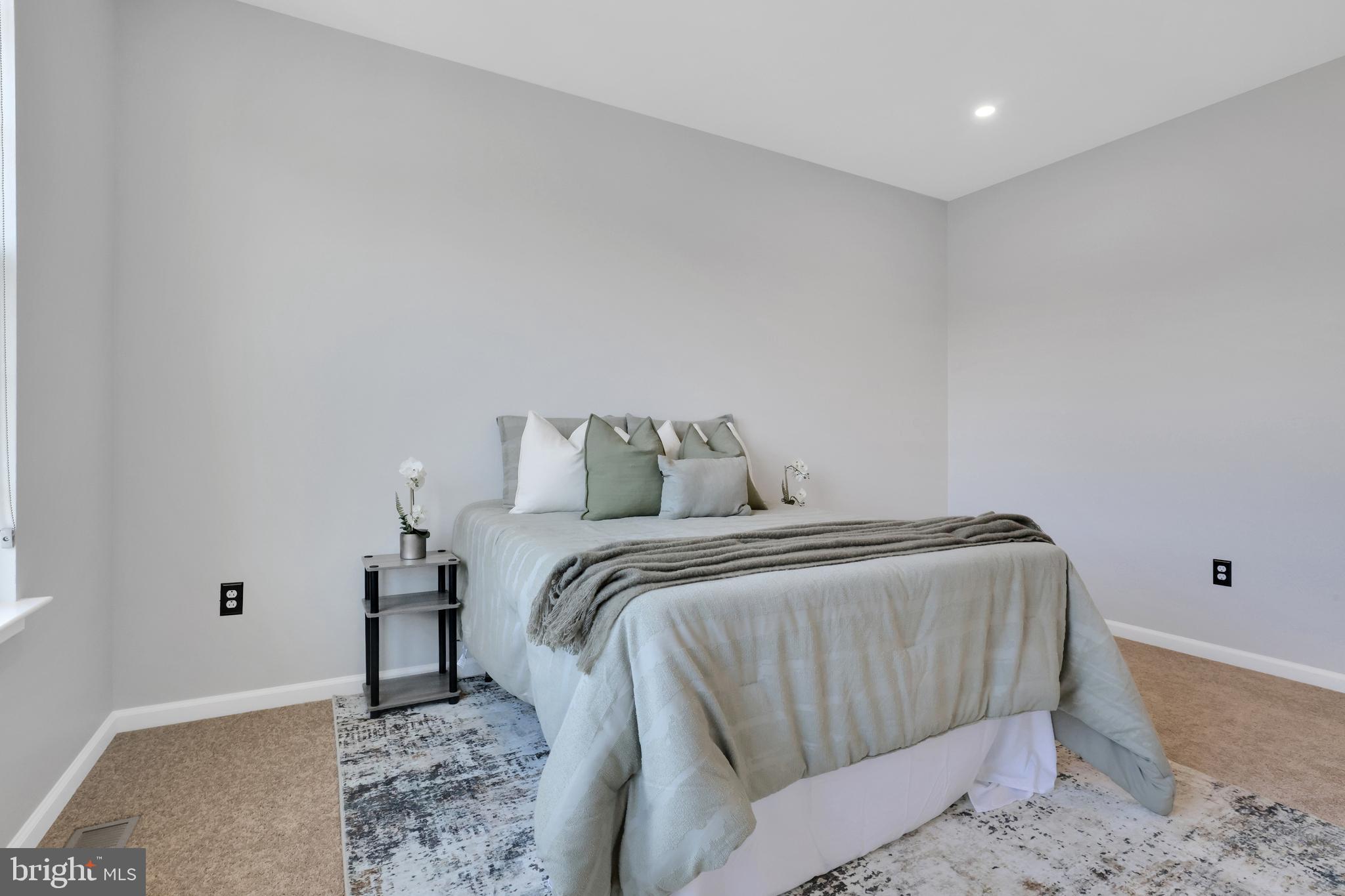 BARTONSVILLE - Residential