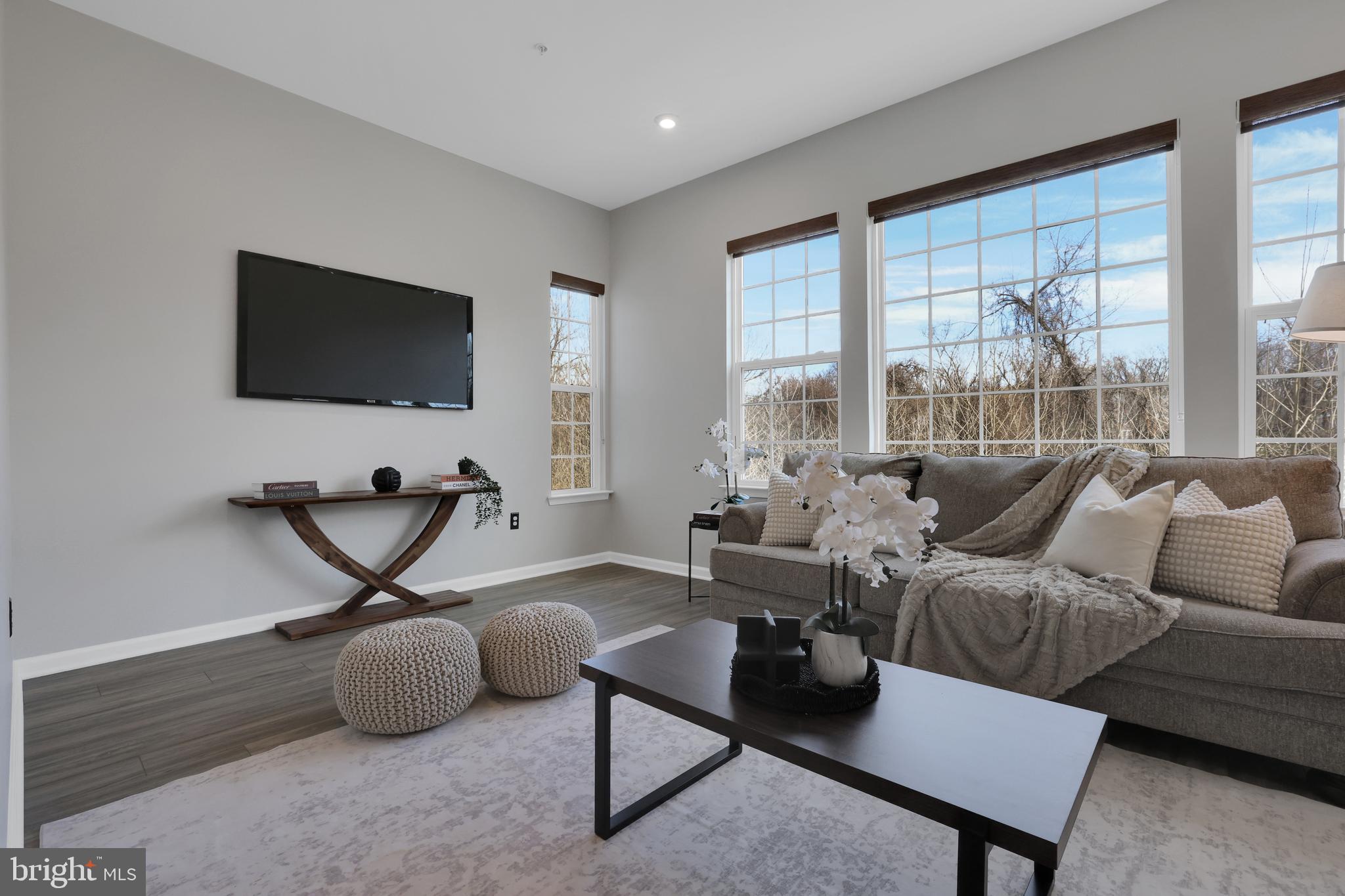 BARTONSVILLE - Residential