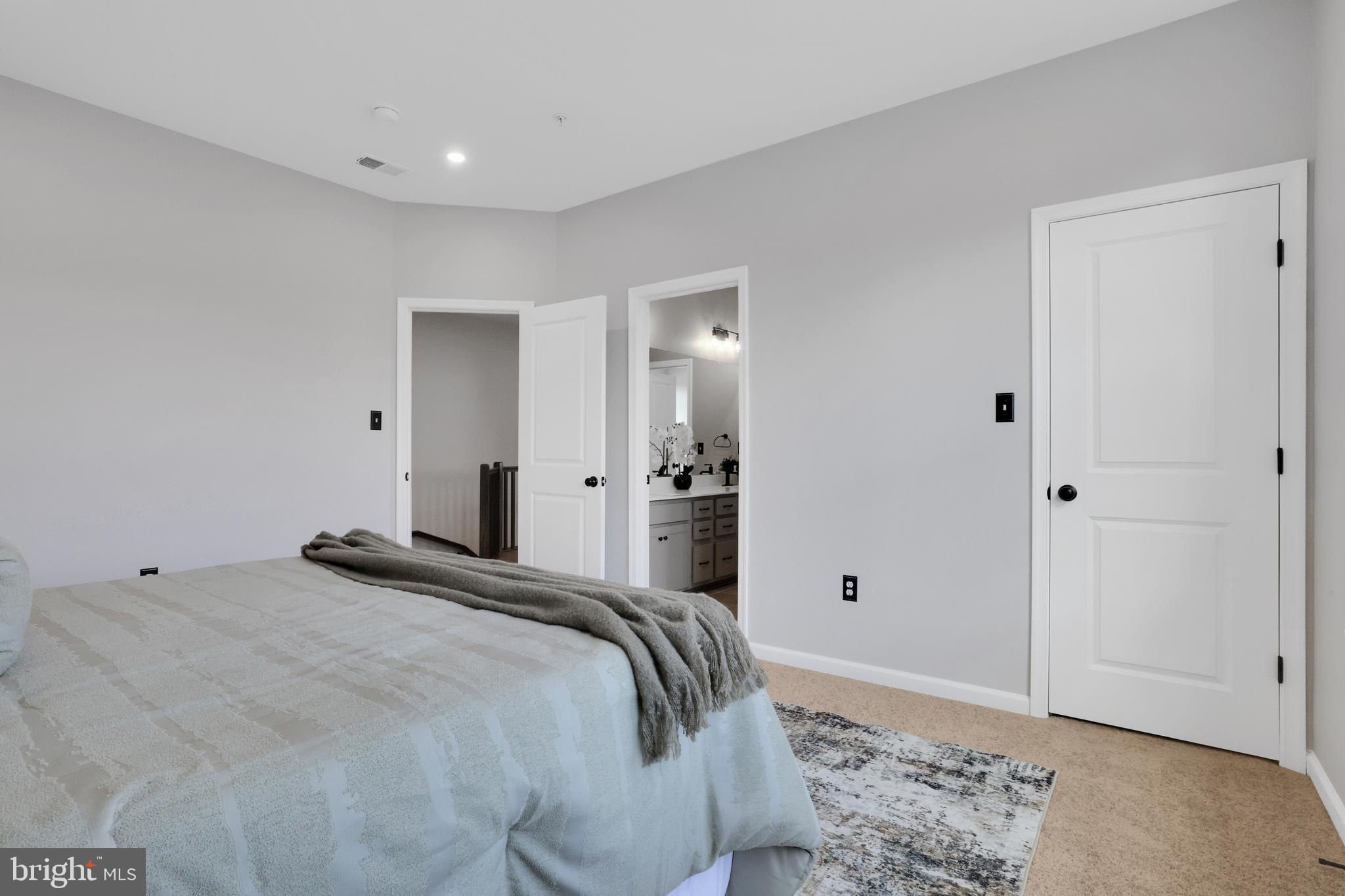 BARTONSVILLE - Residential