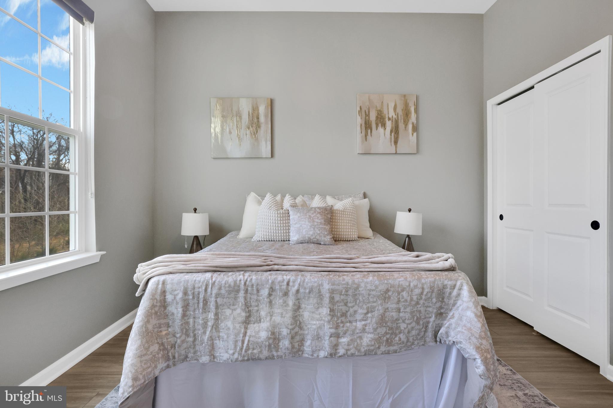 BARTONSVILLE - Residential