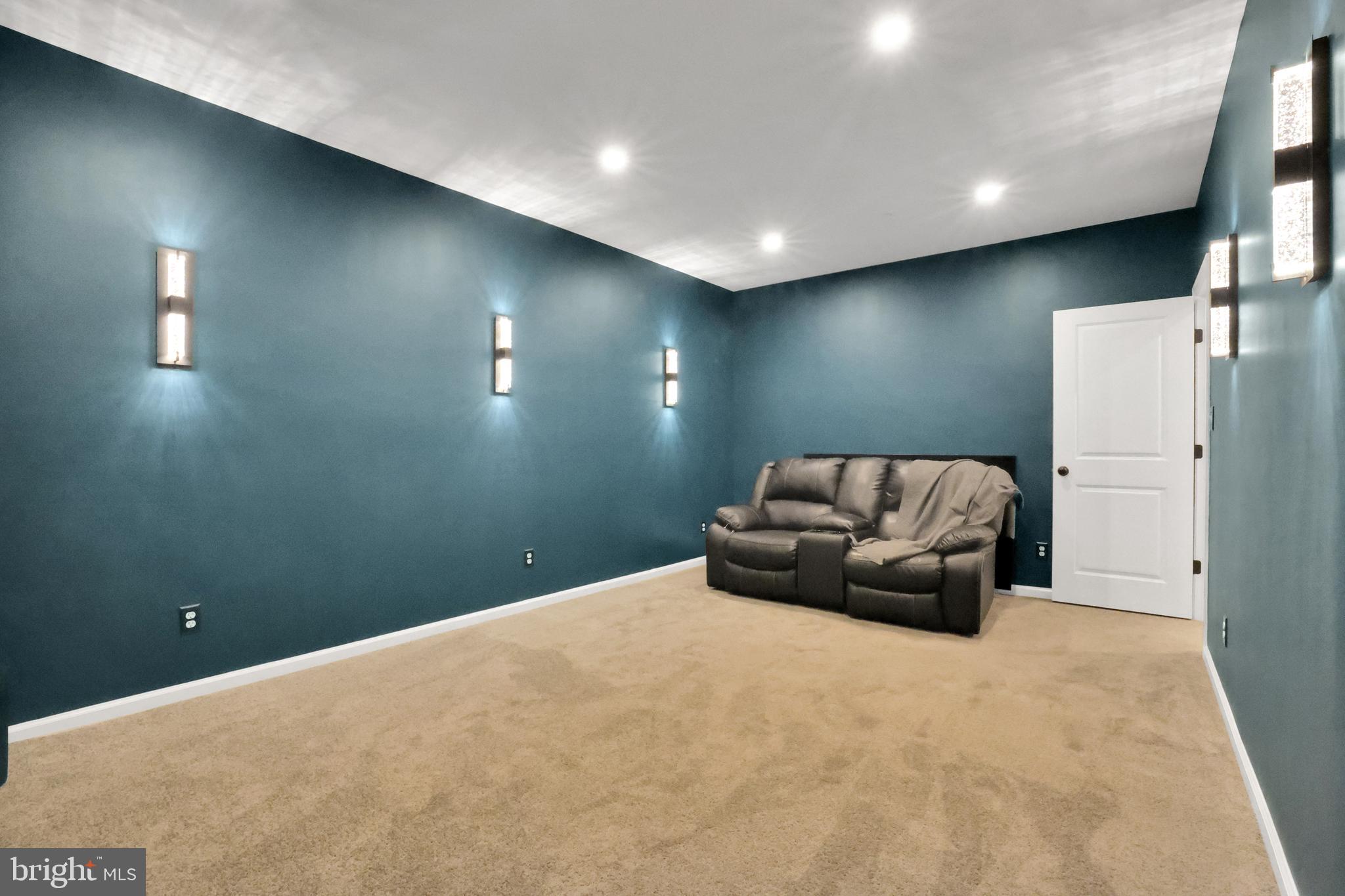 BARTONSVILLE - Residential