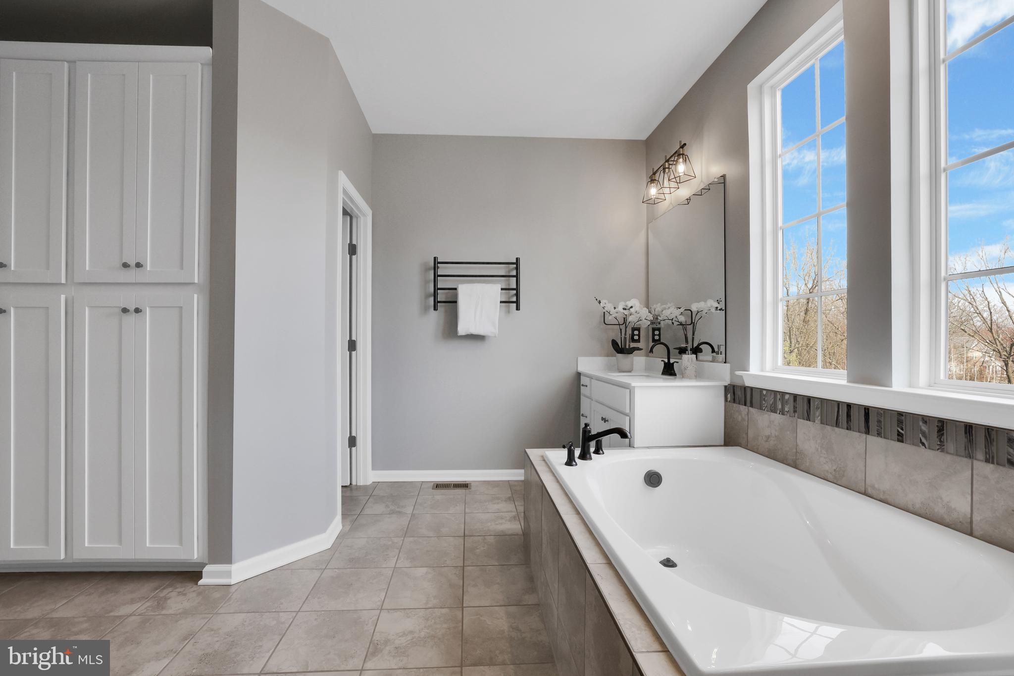 BARTONSVILLE - Residential