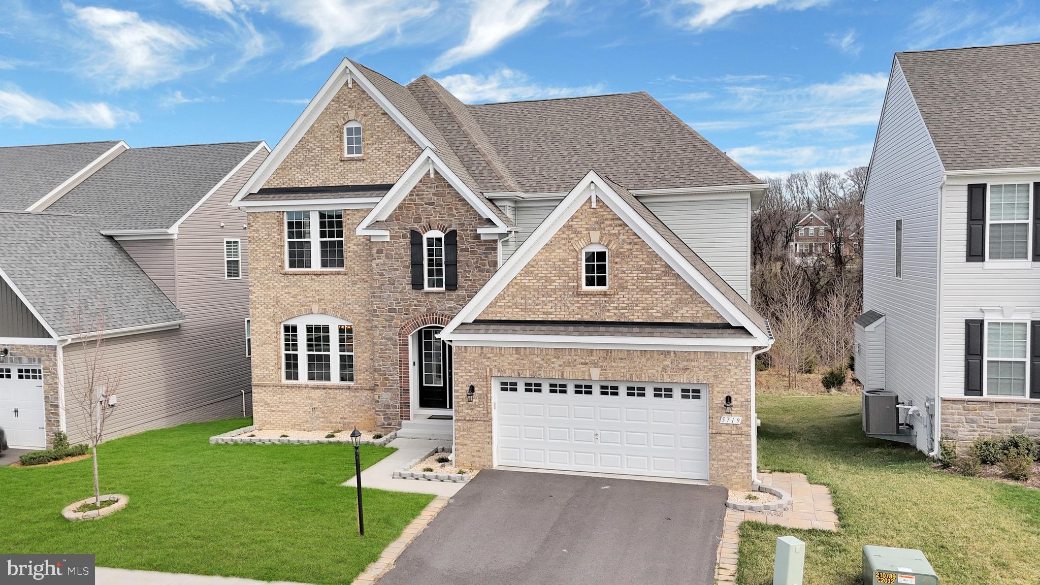 5719 HAWK RIDGE ROAD