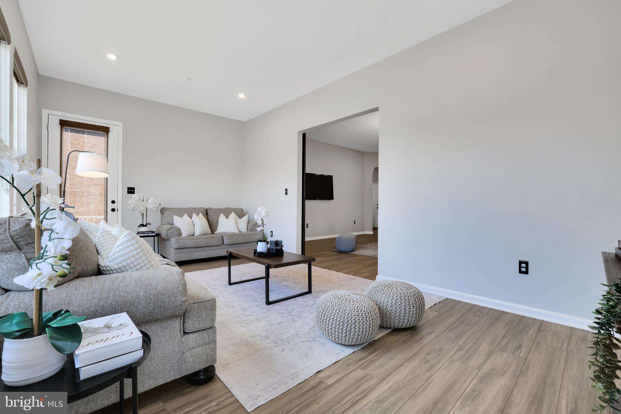 BARTONSVILLE - Residential