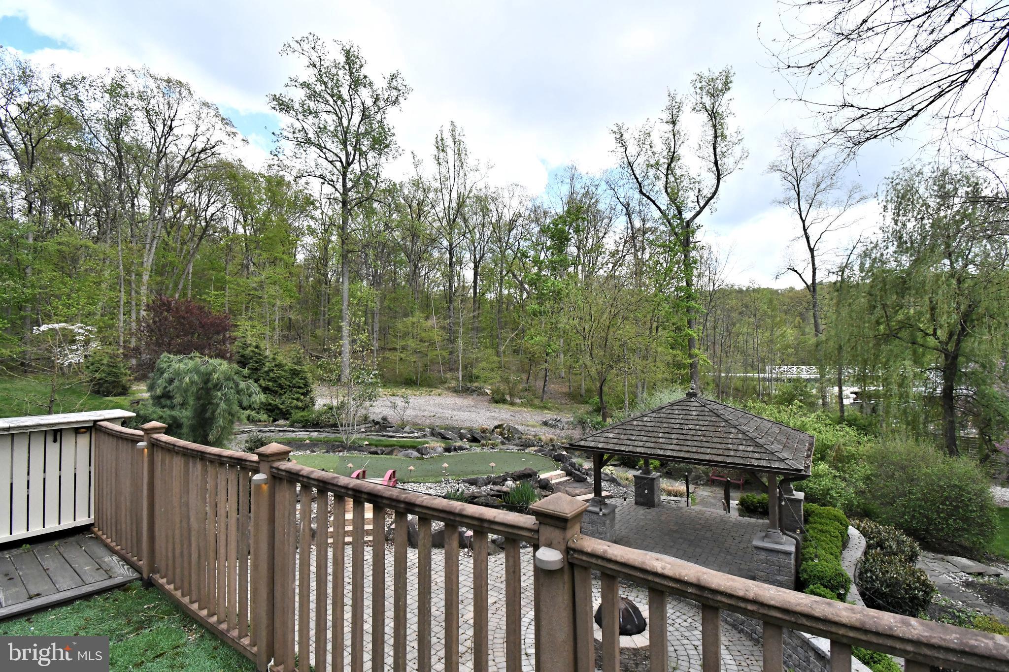 SCHWENKSVILLE - Residential