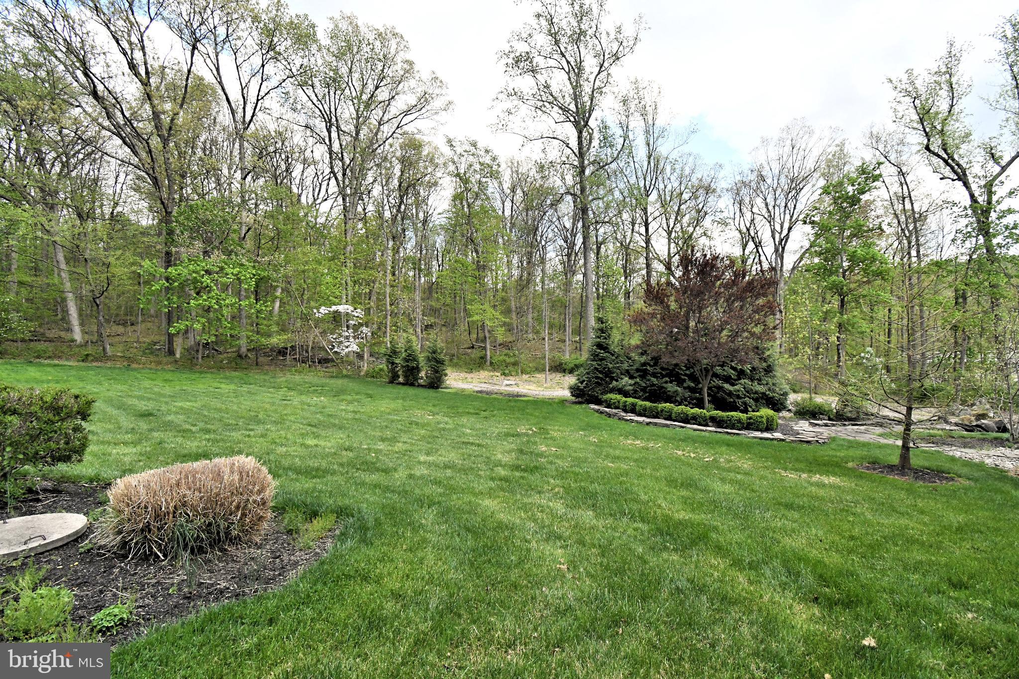 SCHWENKSVILLE - Residential