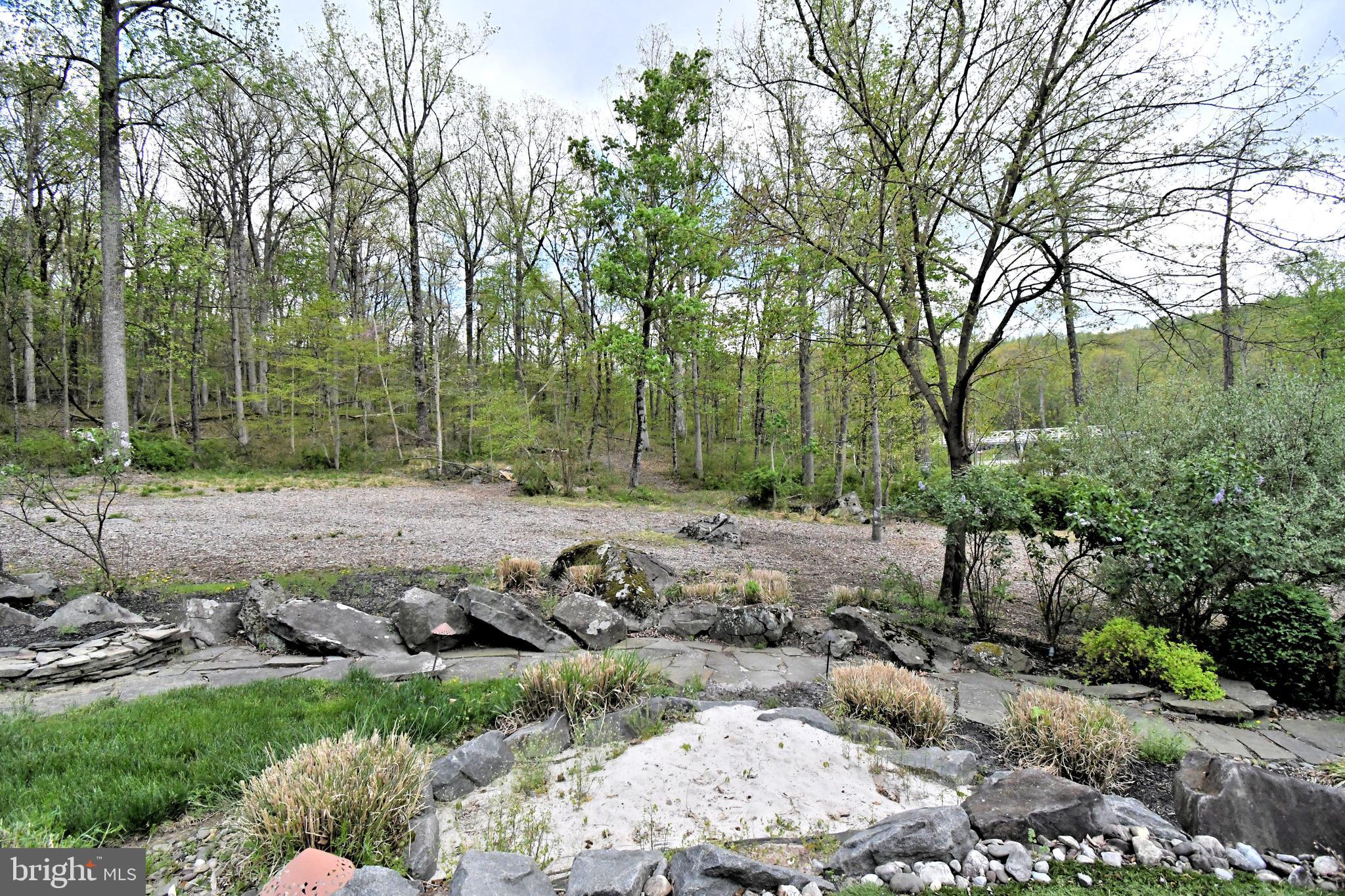 SCHWENKSVILLE - Residential