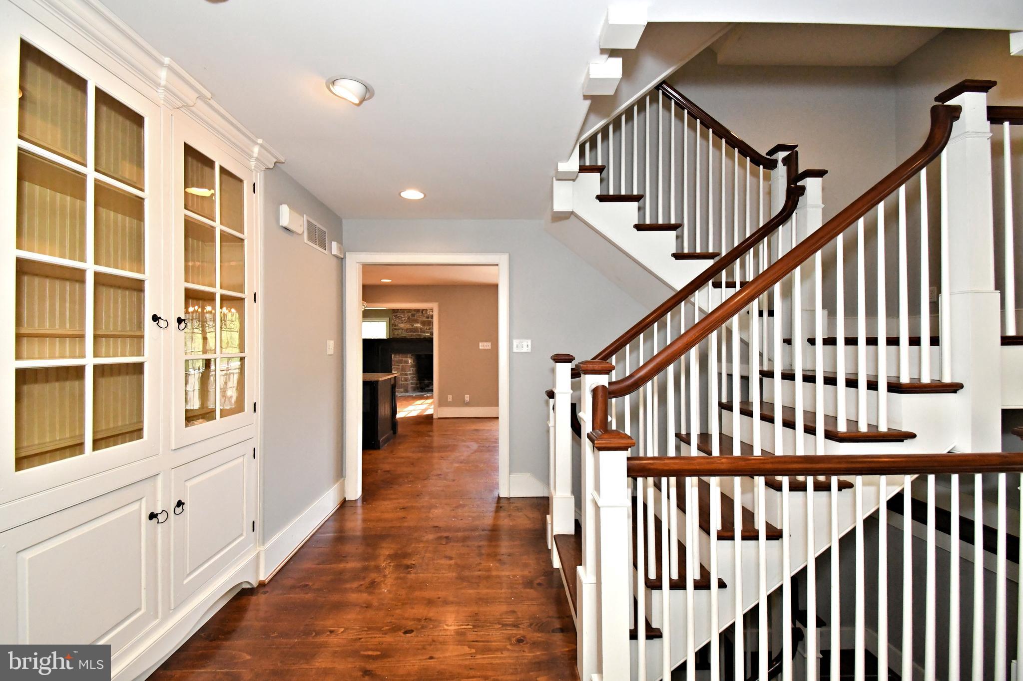 SCHWENKSVILLE - Residential