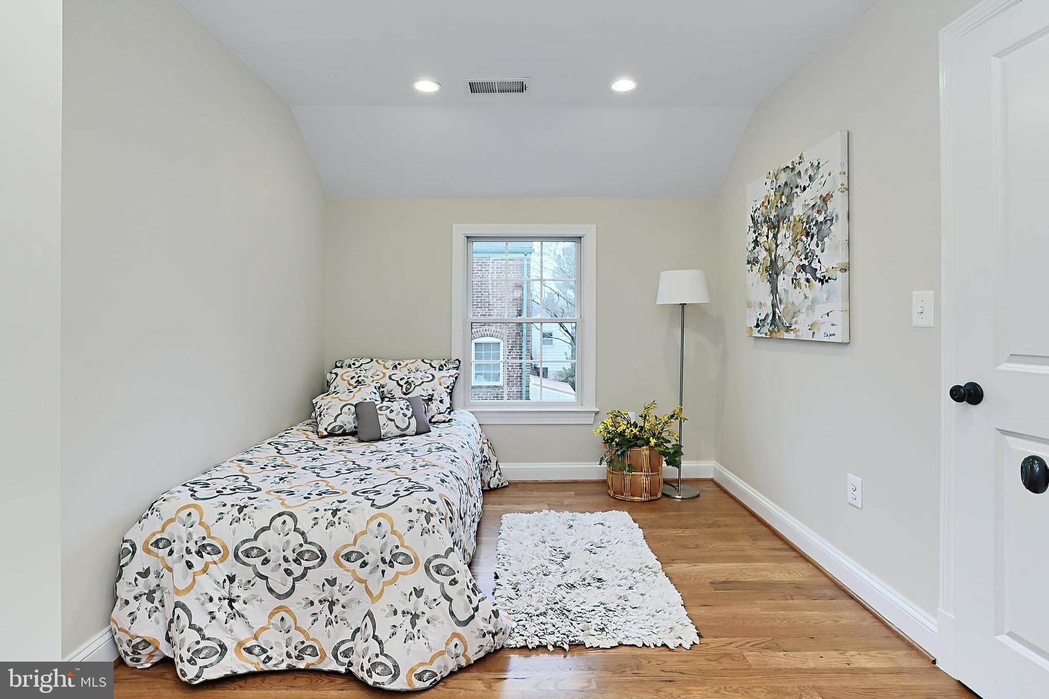 MILBURN TERRACE - Residential