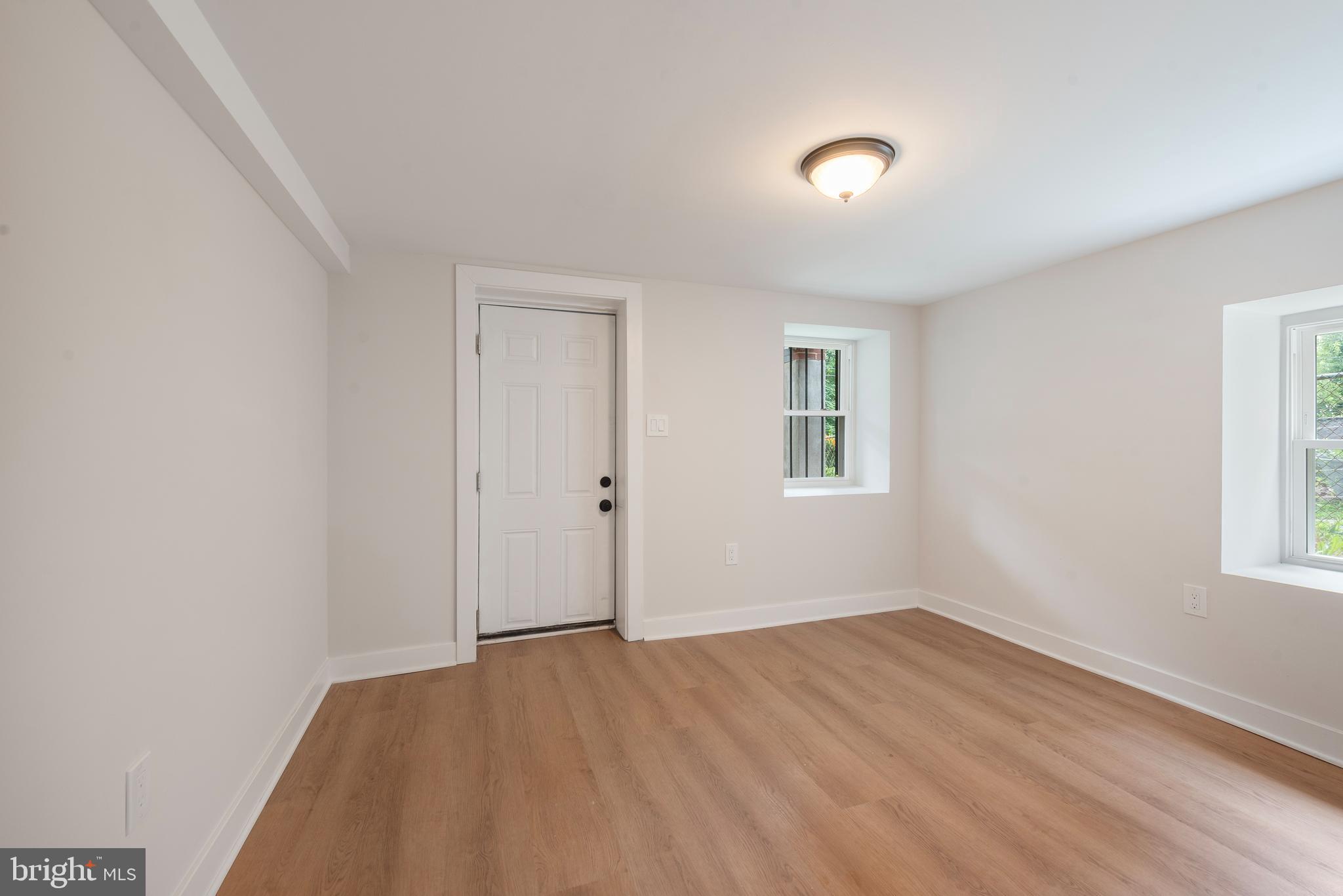 GARWYN OAKS - Residential