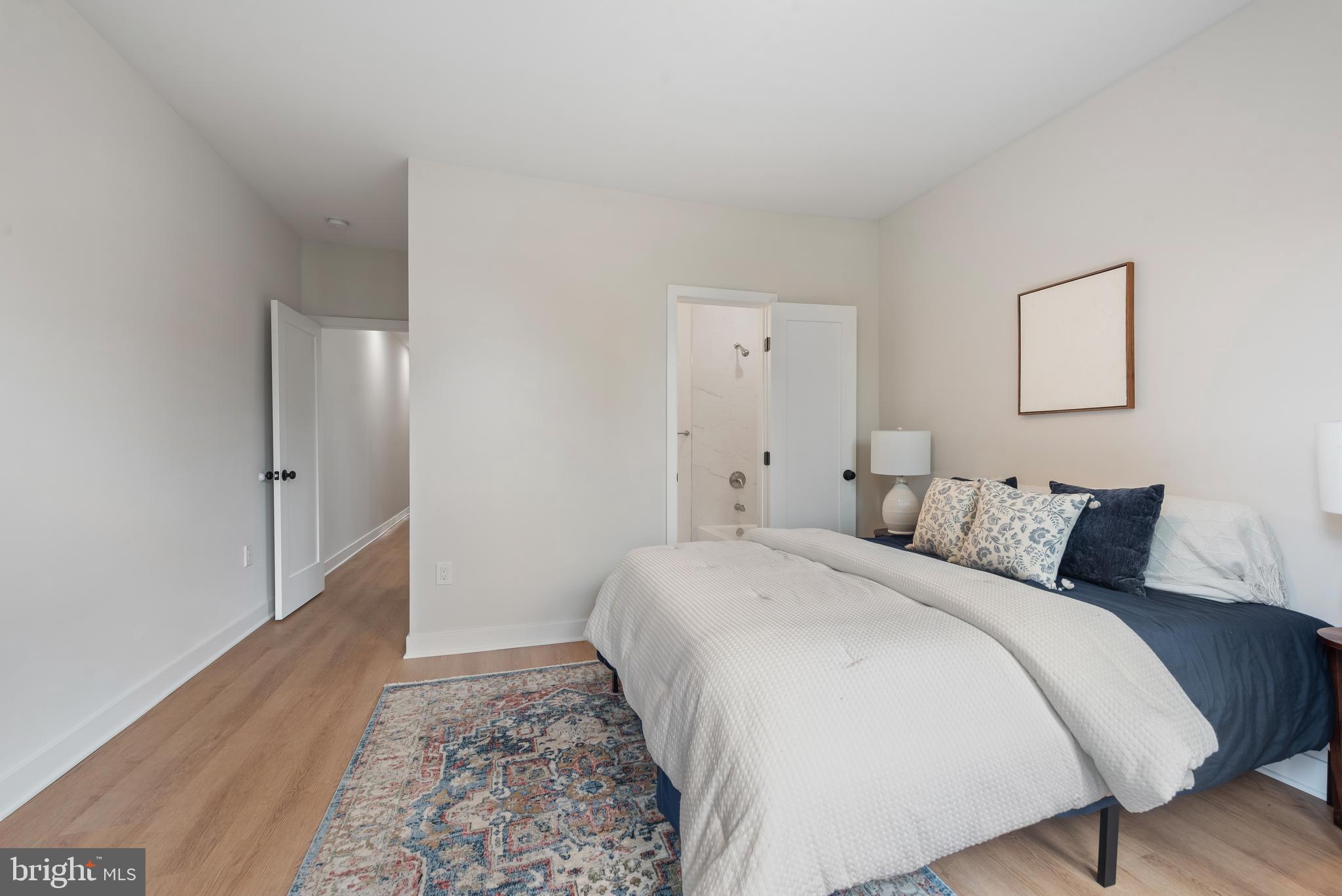 GARWYN OAKS - Residential