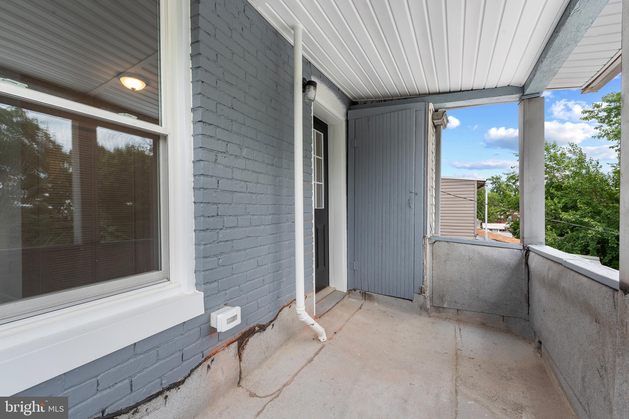 GARWYN OAKS - Residential