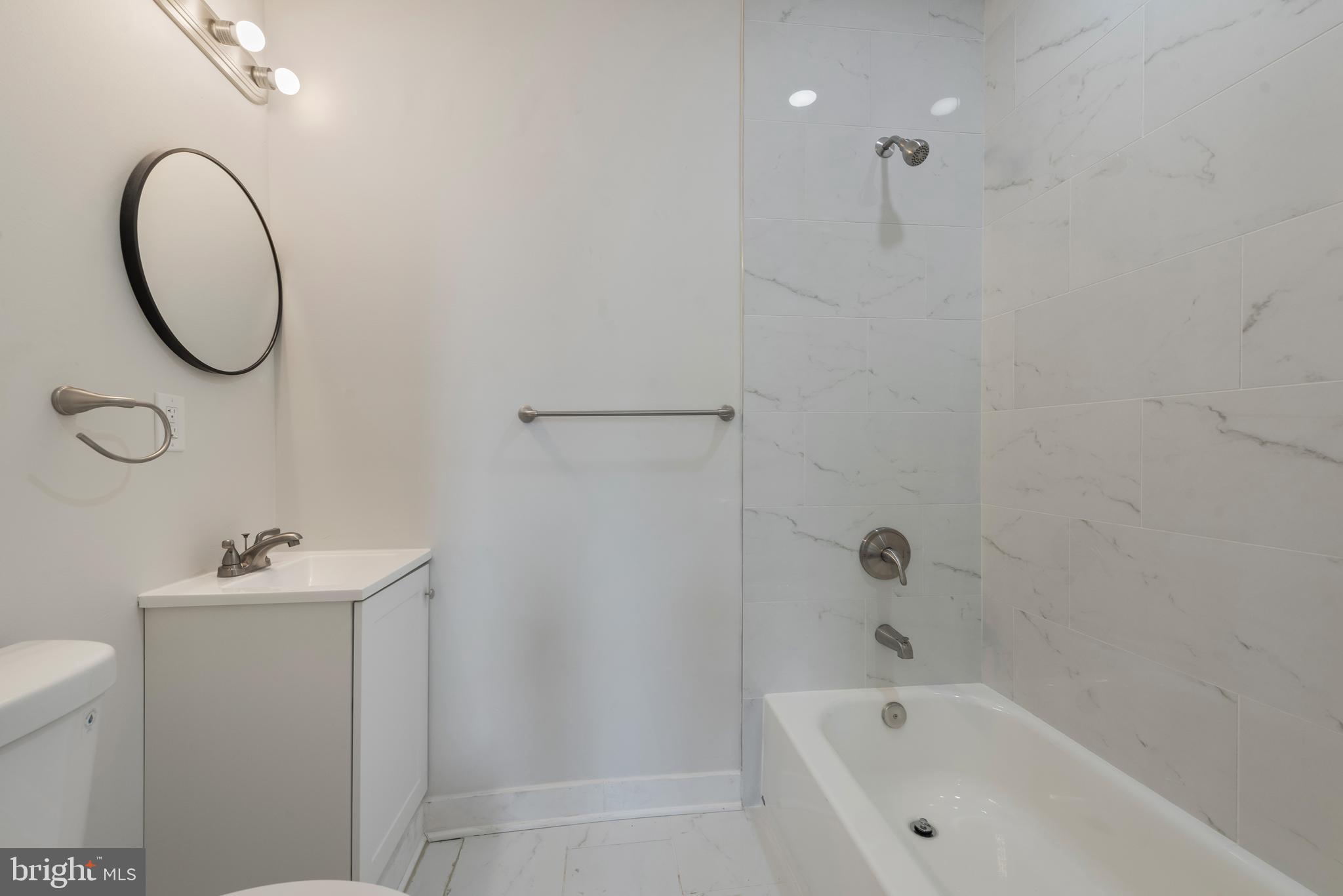 GARWYN OAKS - Residential