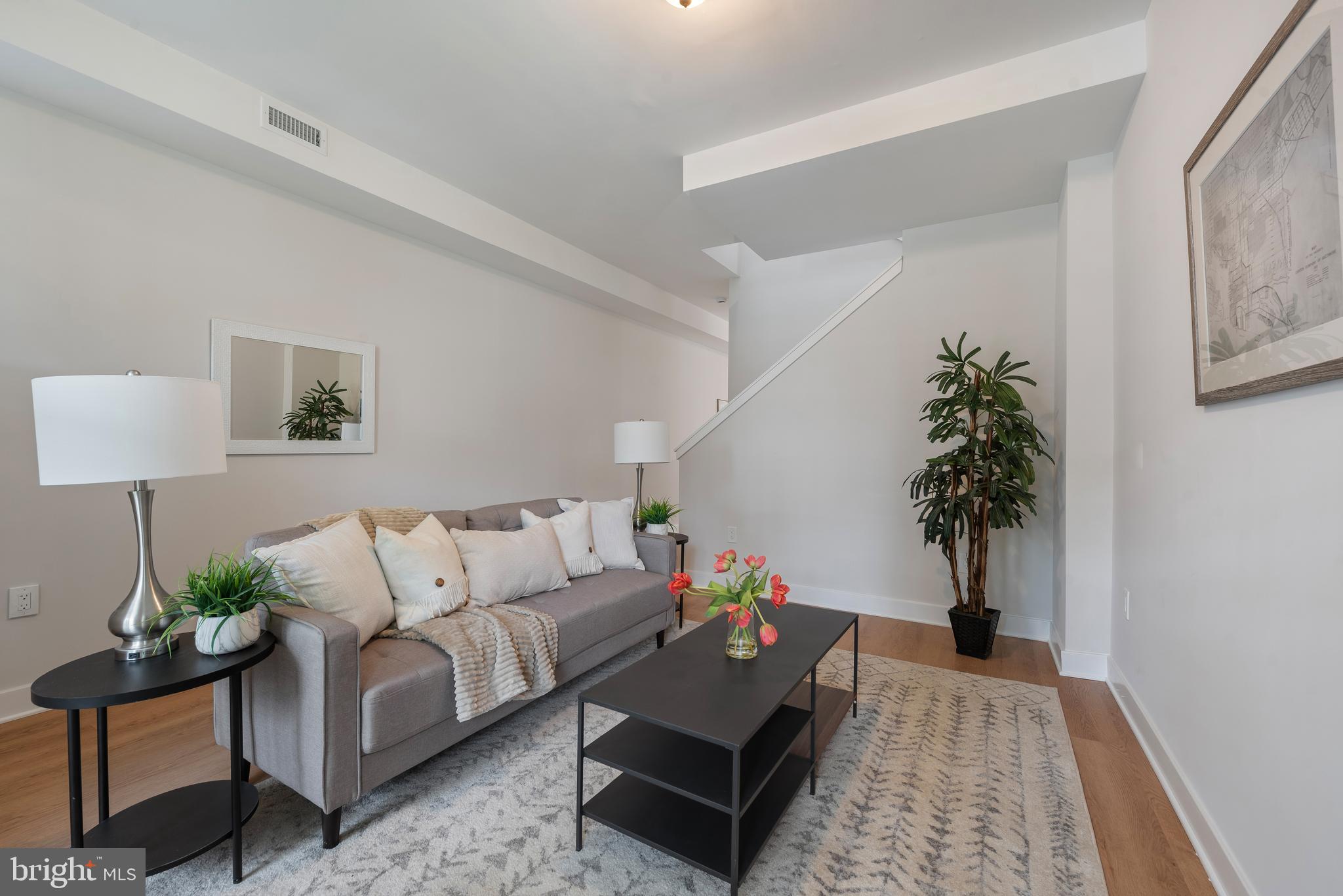 GARWYN OAKS - Residential