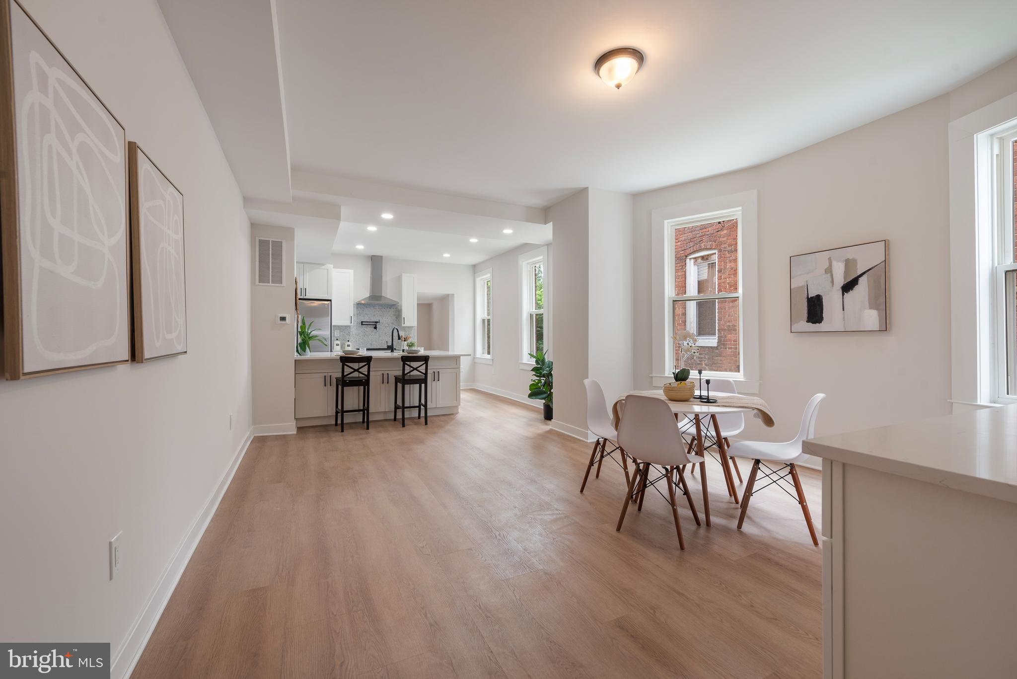 GARWYN OAKS - Residential