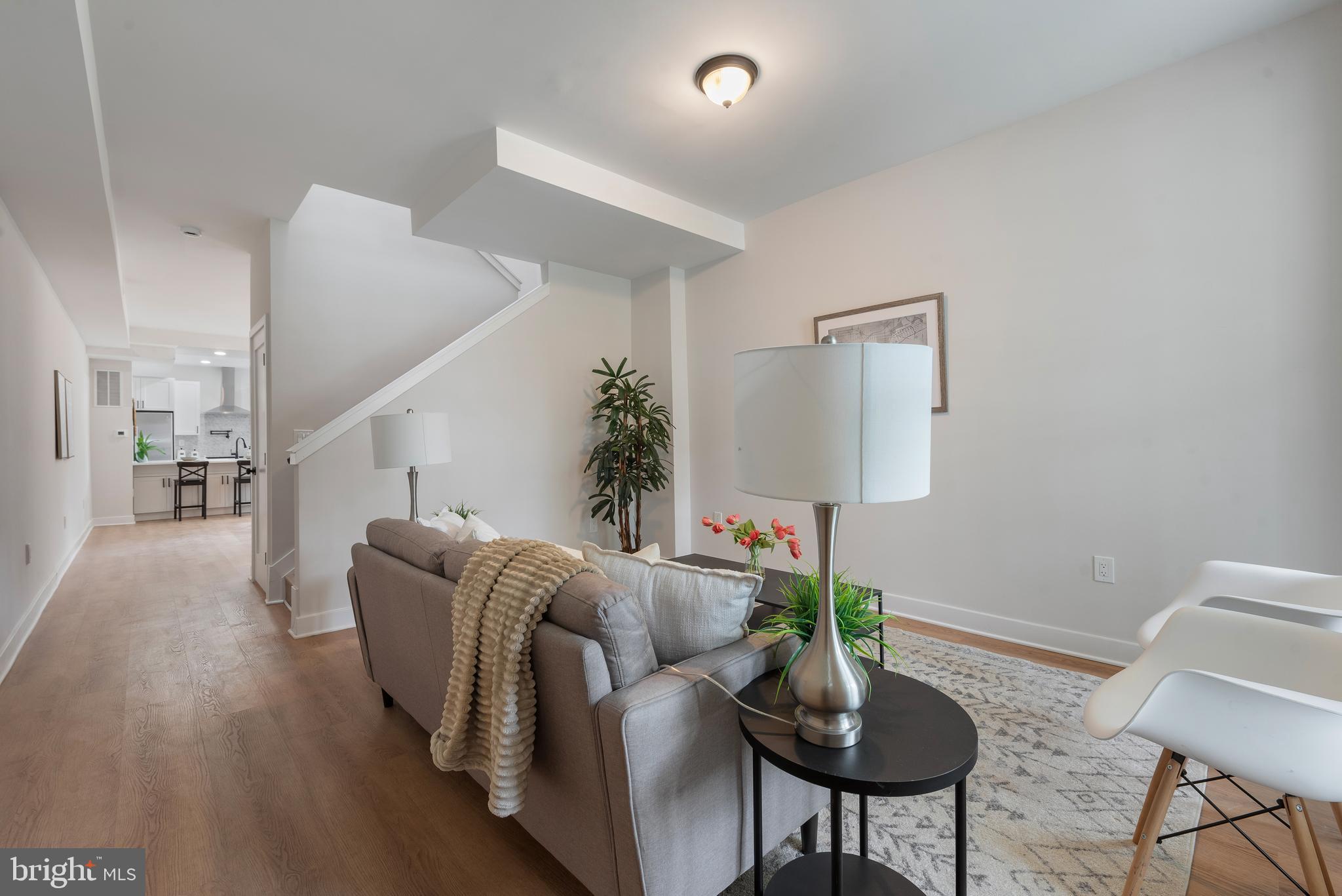 GARWYN OAKS - Residential