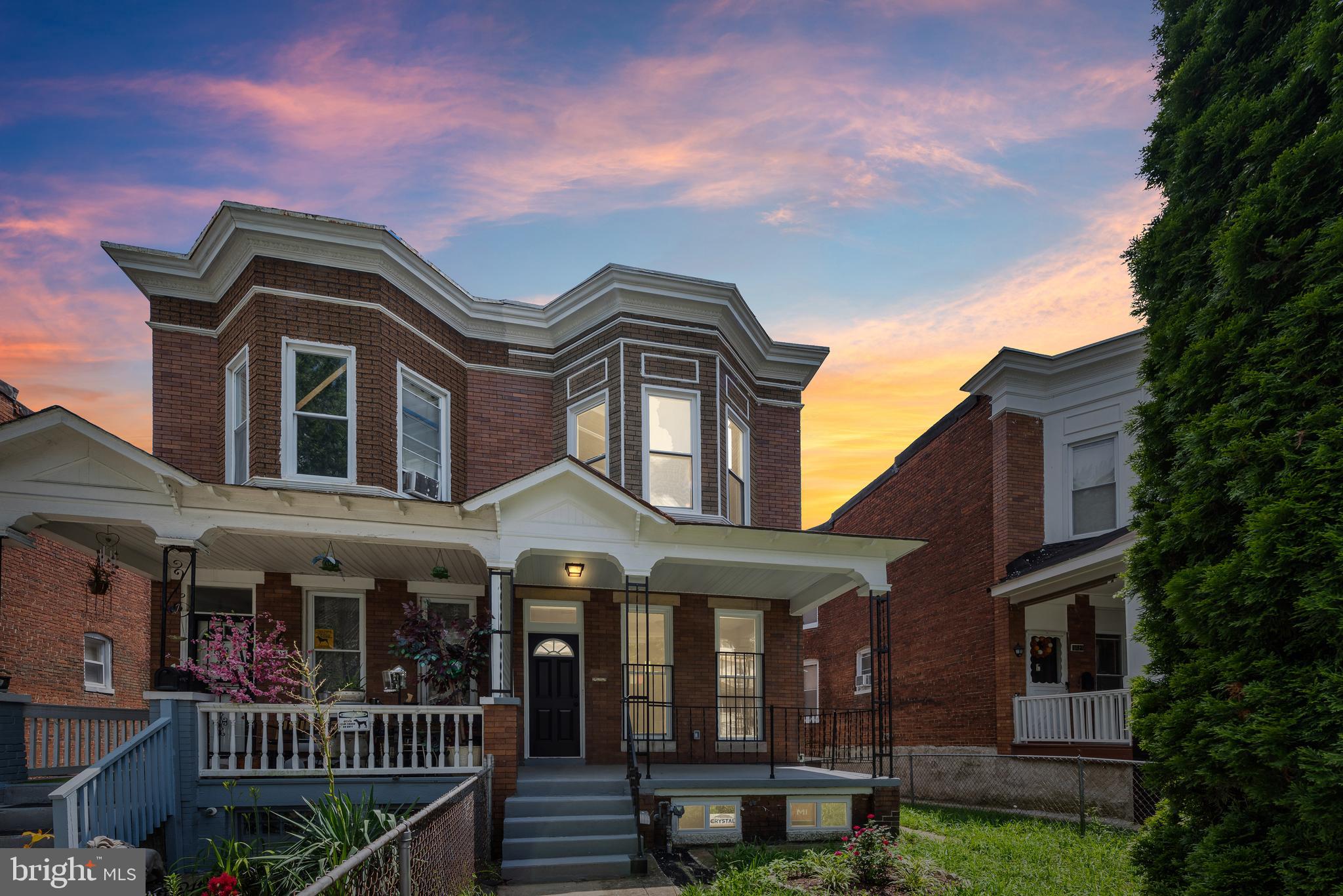 GARWYN OAKS - Residential