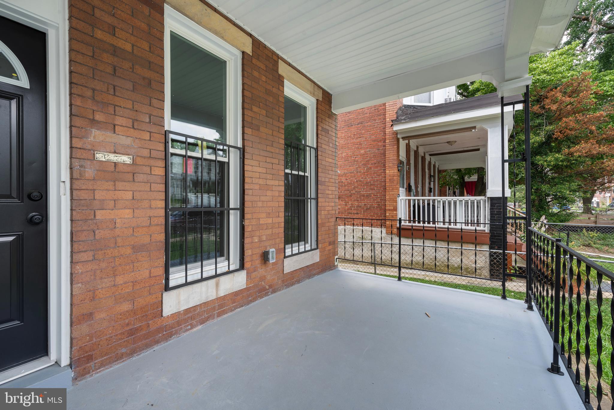 GARWYN OAKS - Residential