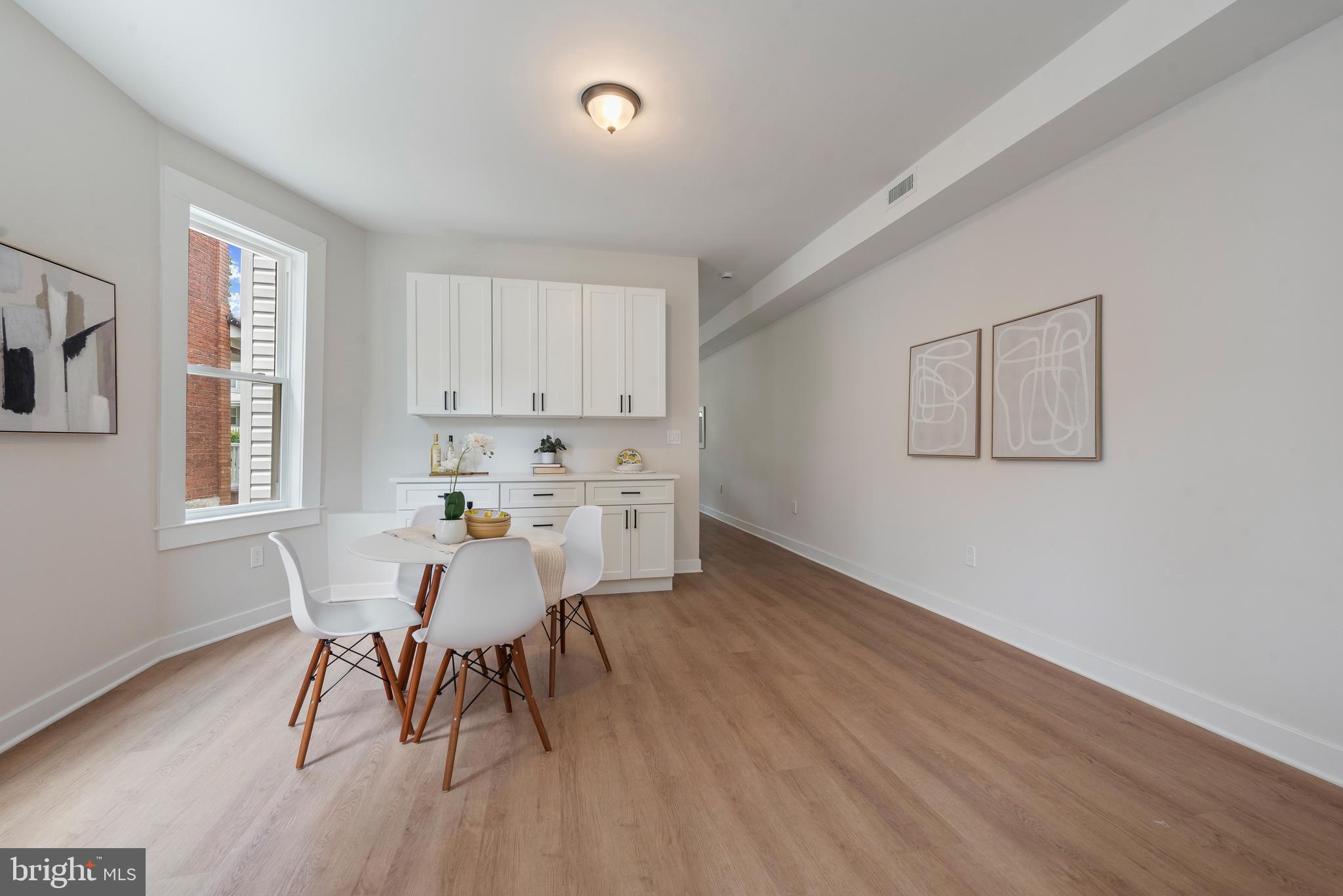 GARWYN OAKS - Residential